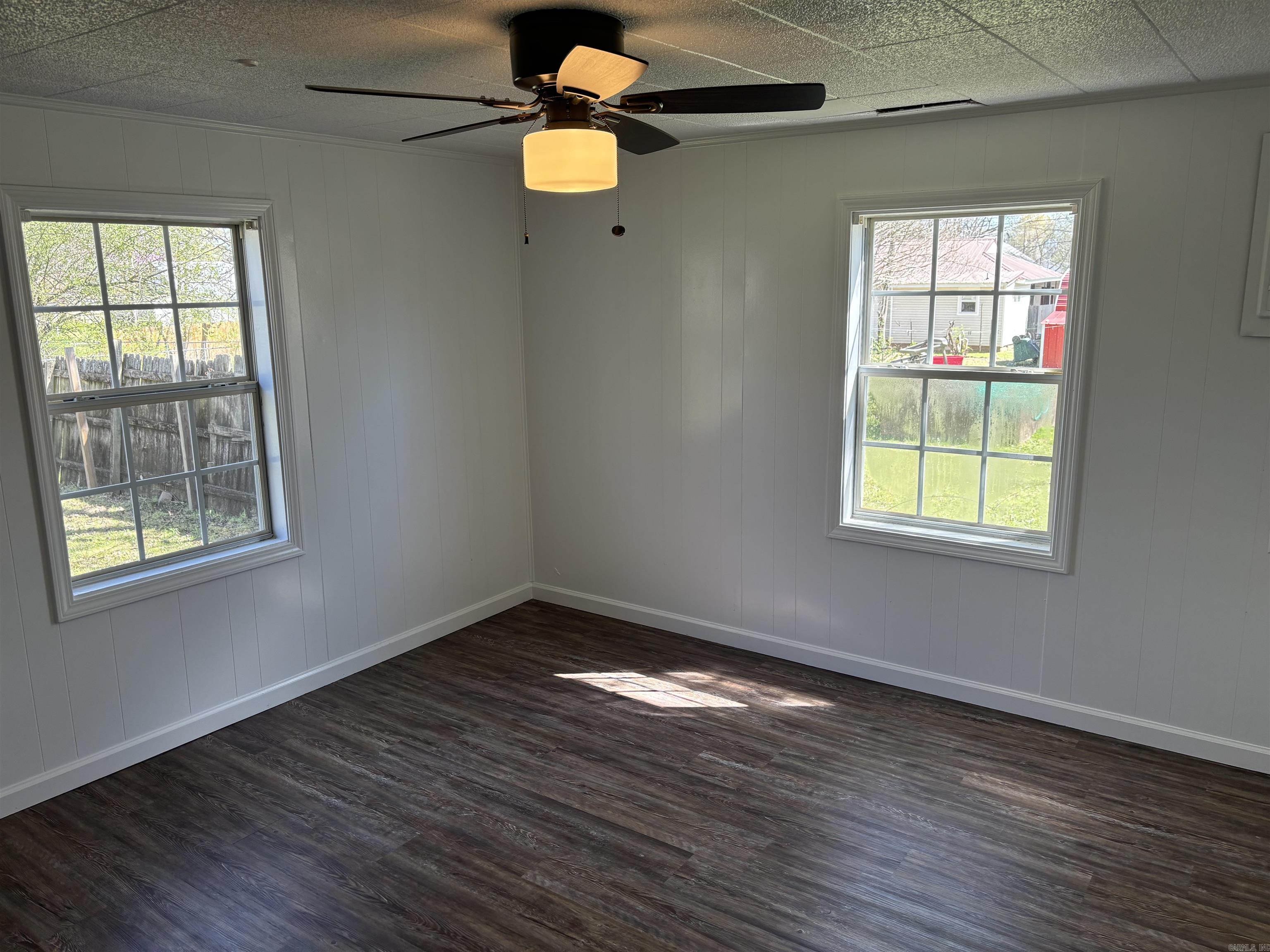 1206 W Race  Searcy, AR