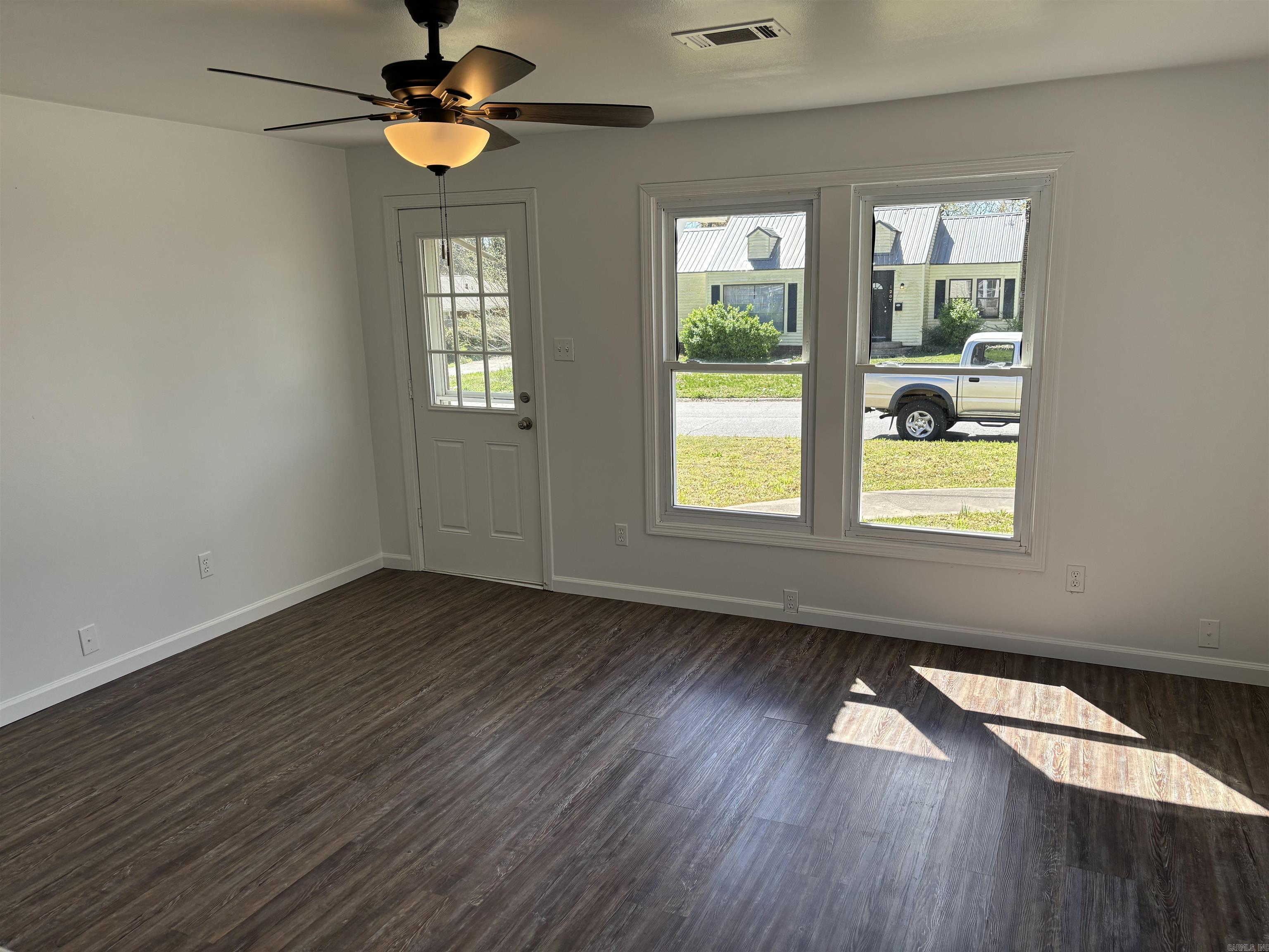 1206 W Race  Searcy, AR