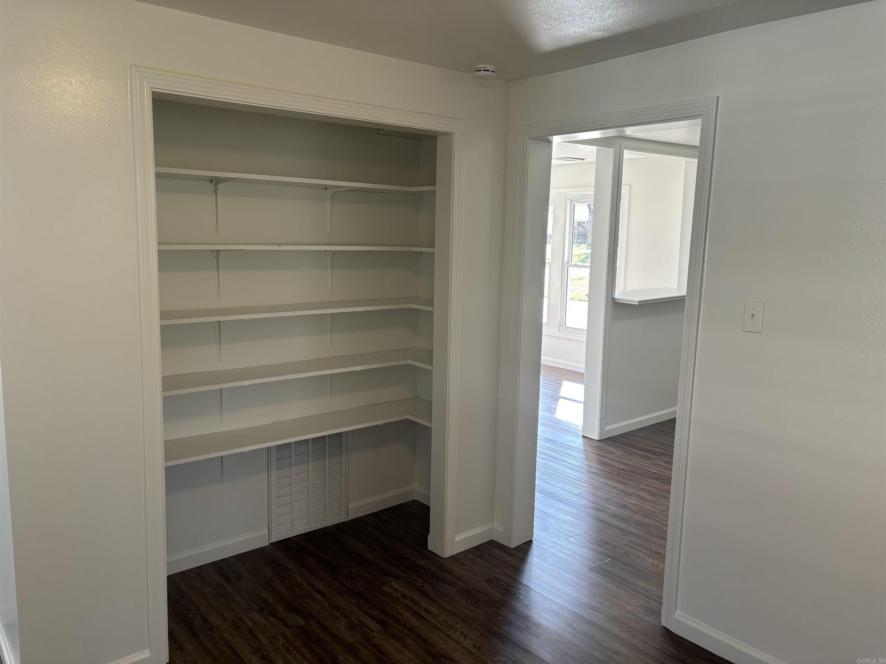 1206 W Race  Searcy, AR