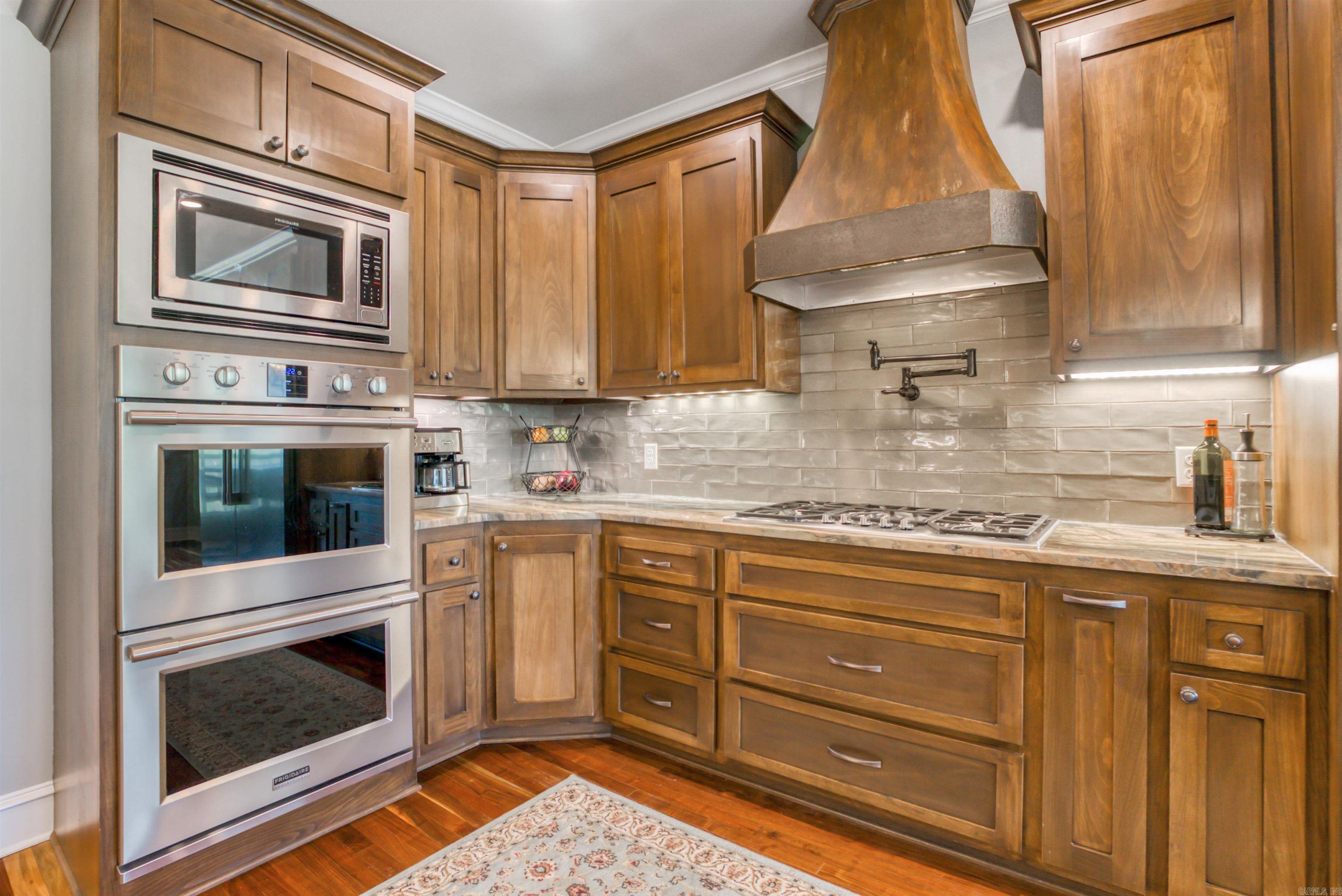 17  Lipscomb  Conway, AR