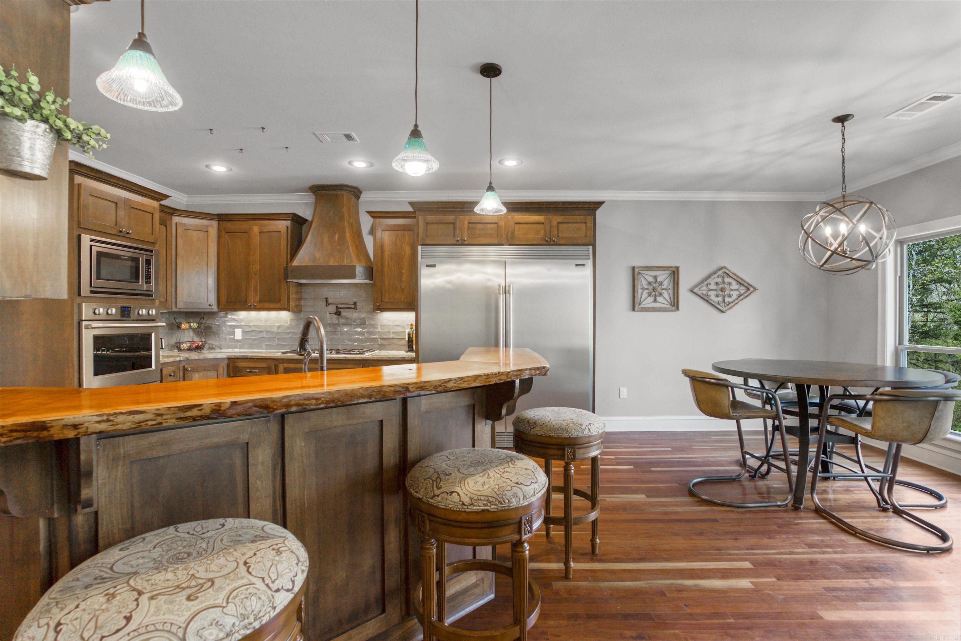 17  Lipscomb  Conway, AR
