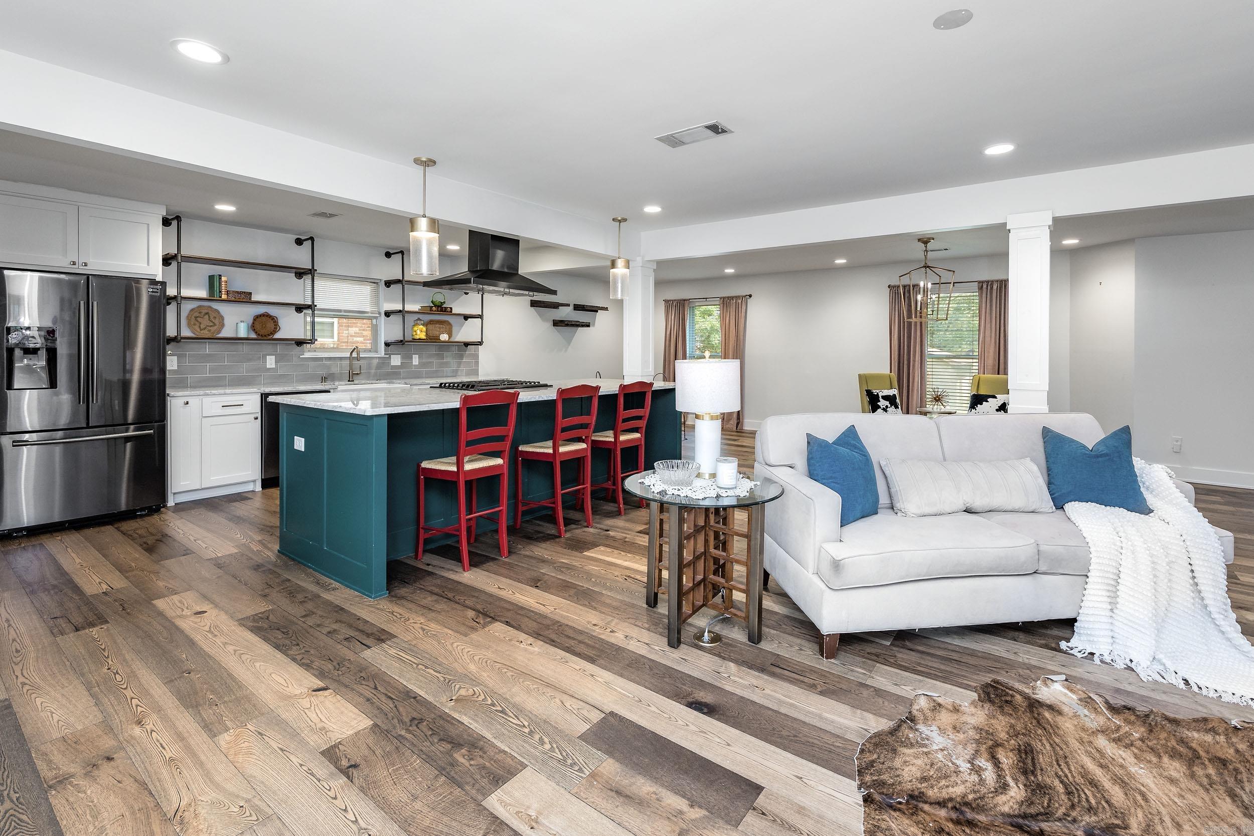 8224  Alvin  Little Rock, AR