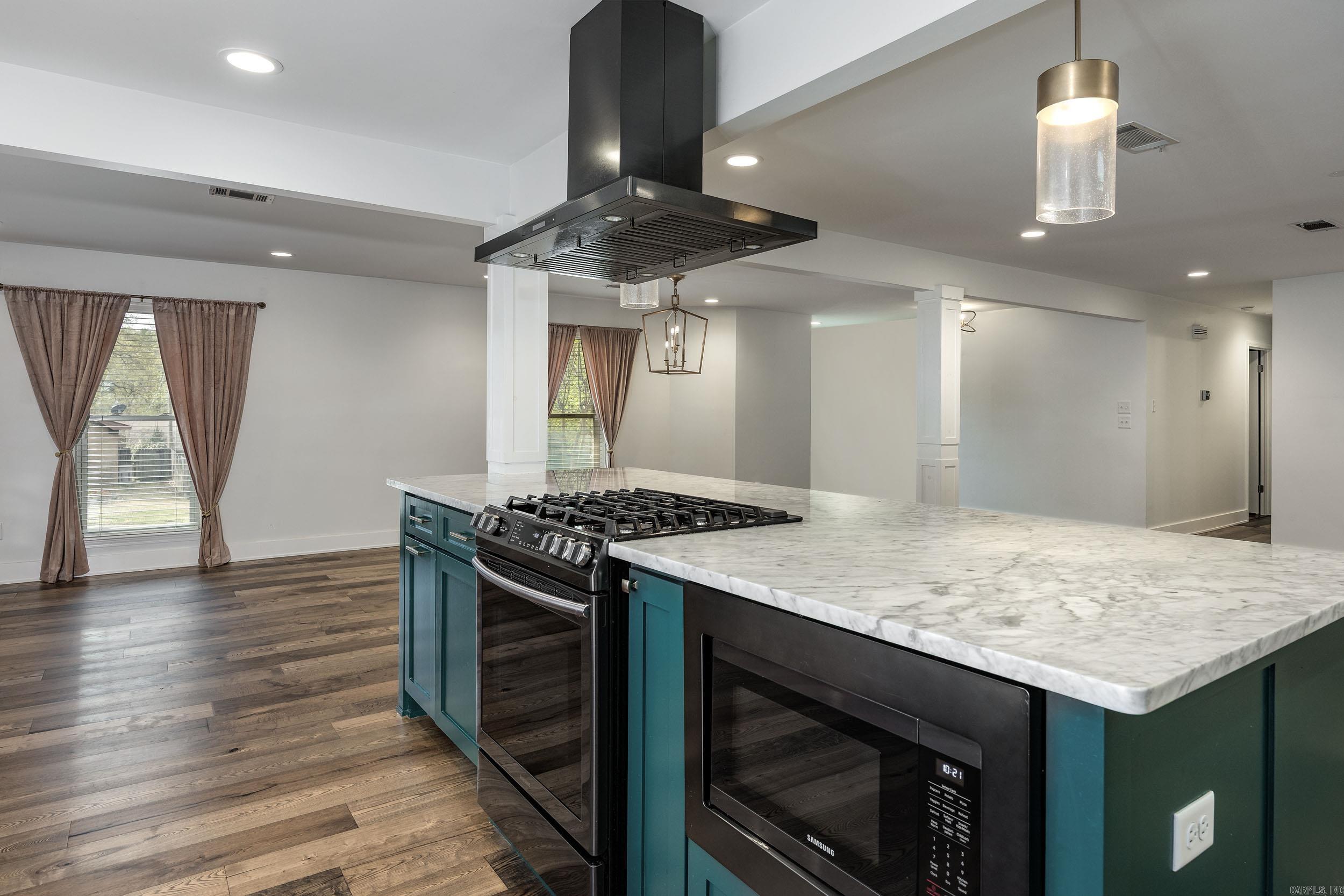 8224  Alvin  Little Rock, AR