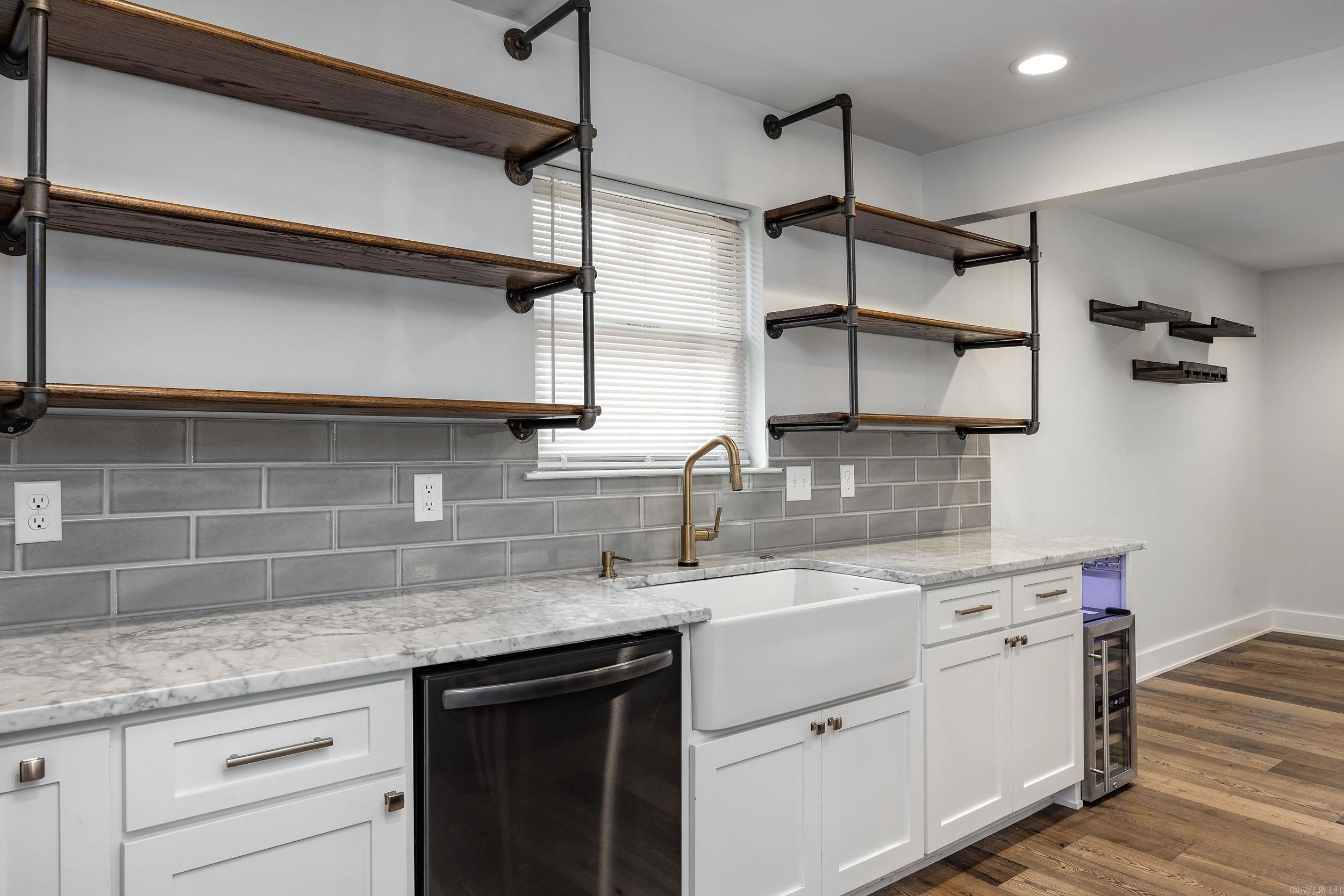 8224  Alvin  Little Rock, AR