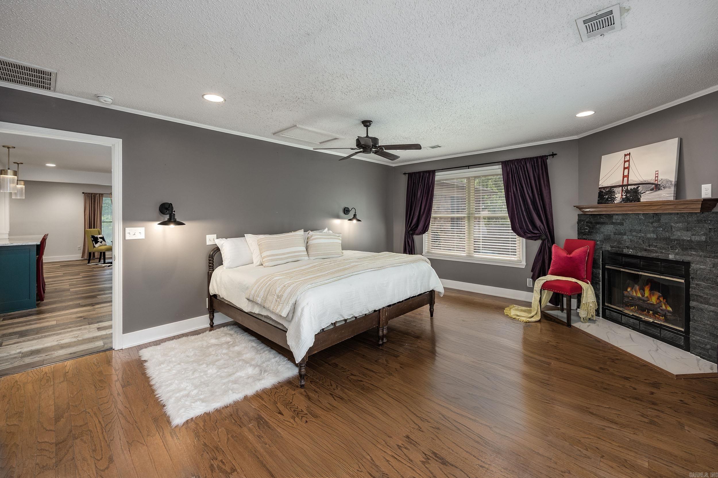8224  Alvin  Little Rock, AR