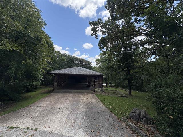 4  Amohi  Cherokee Village, AR