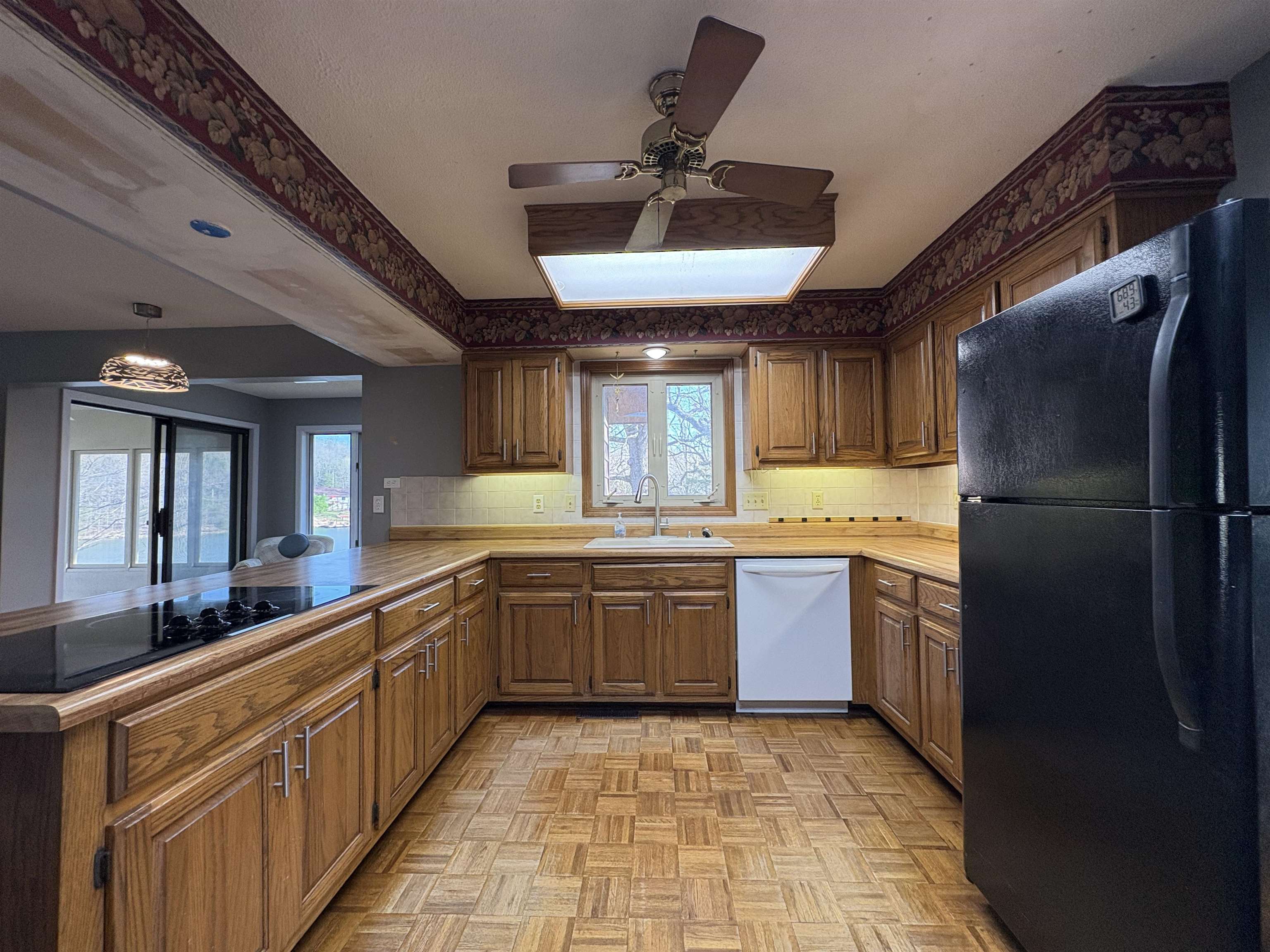 4  Amohi  Cherokee Village, AR