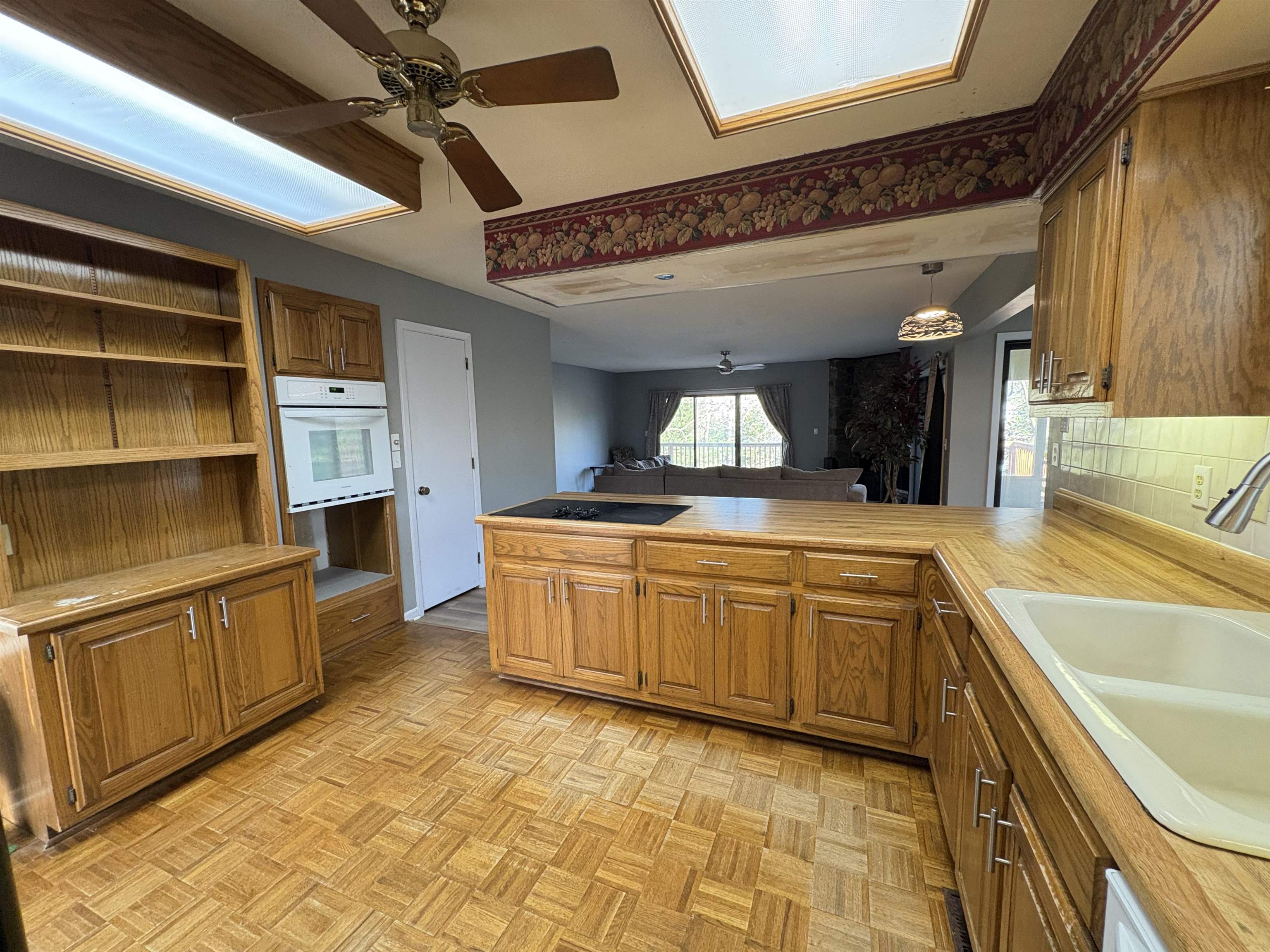 4  Amohi  Cherokee Village, AR
