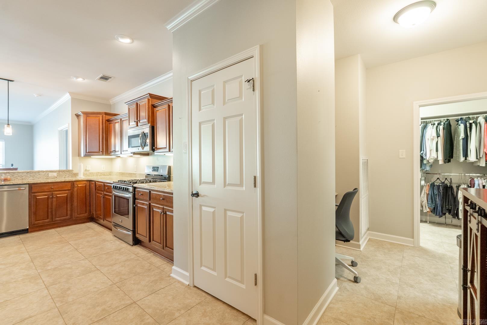 307 Mountain Terrace Circle Maumelle, AR 72113