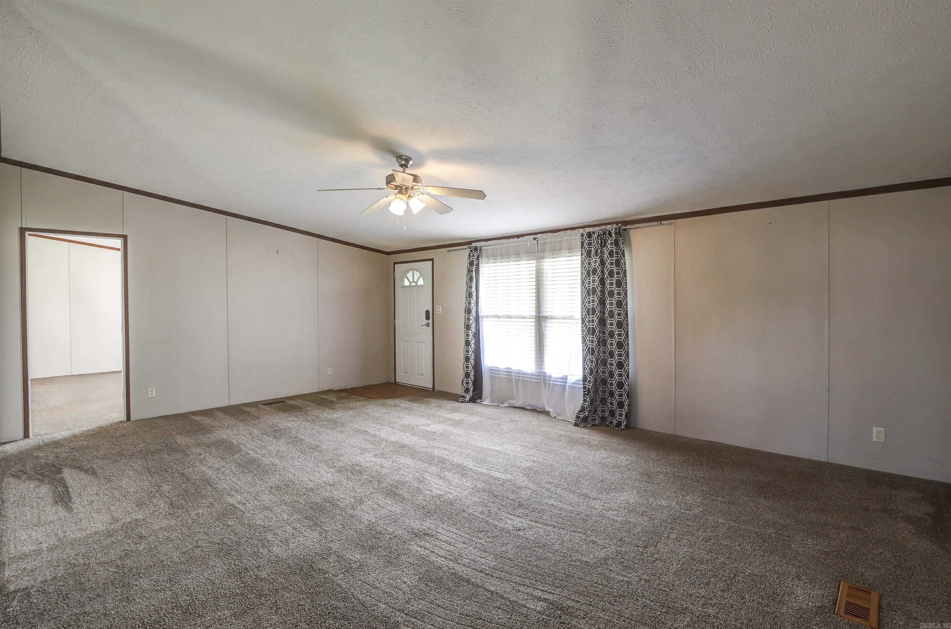 9960 W New Boston Rd.  Hooks, TX