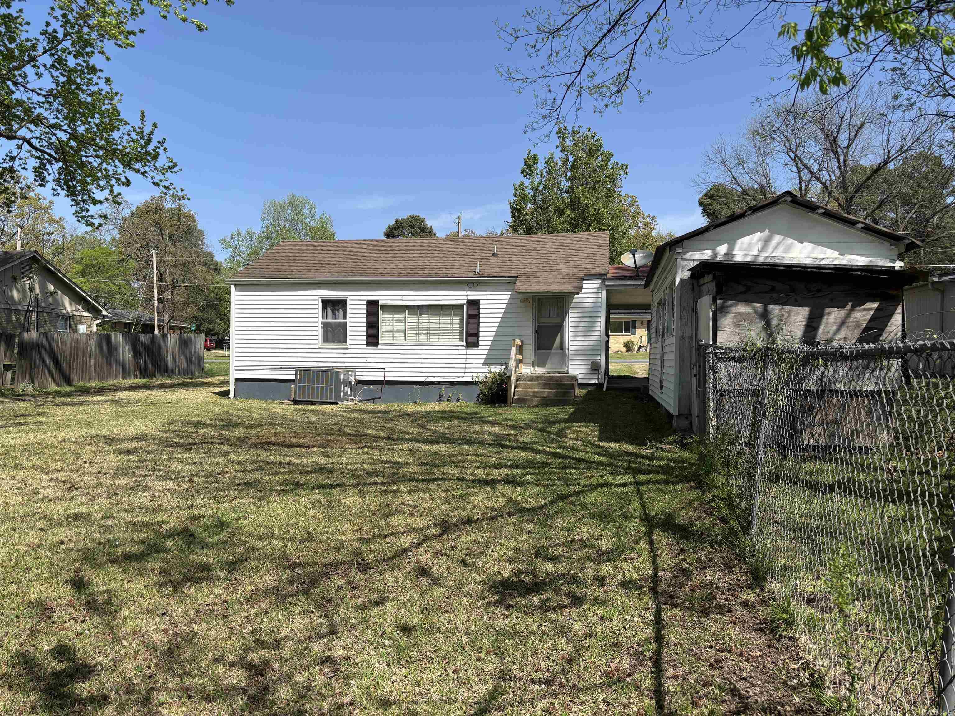 404 W M  North Little Rock, AR