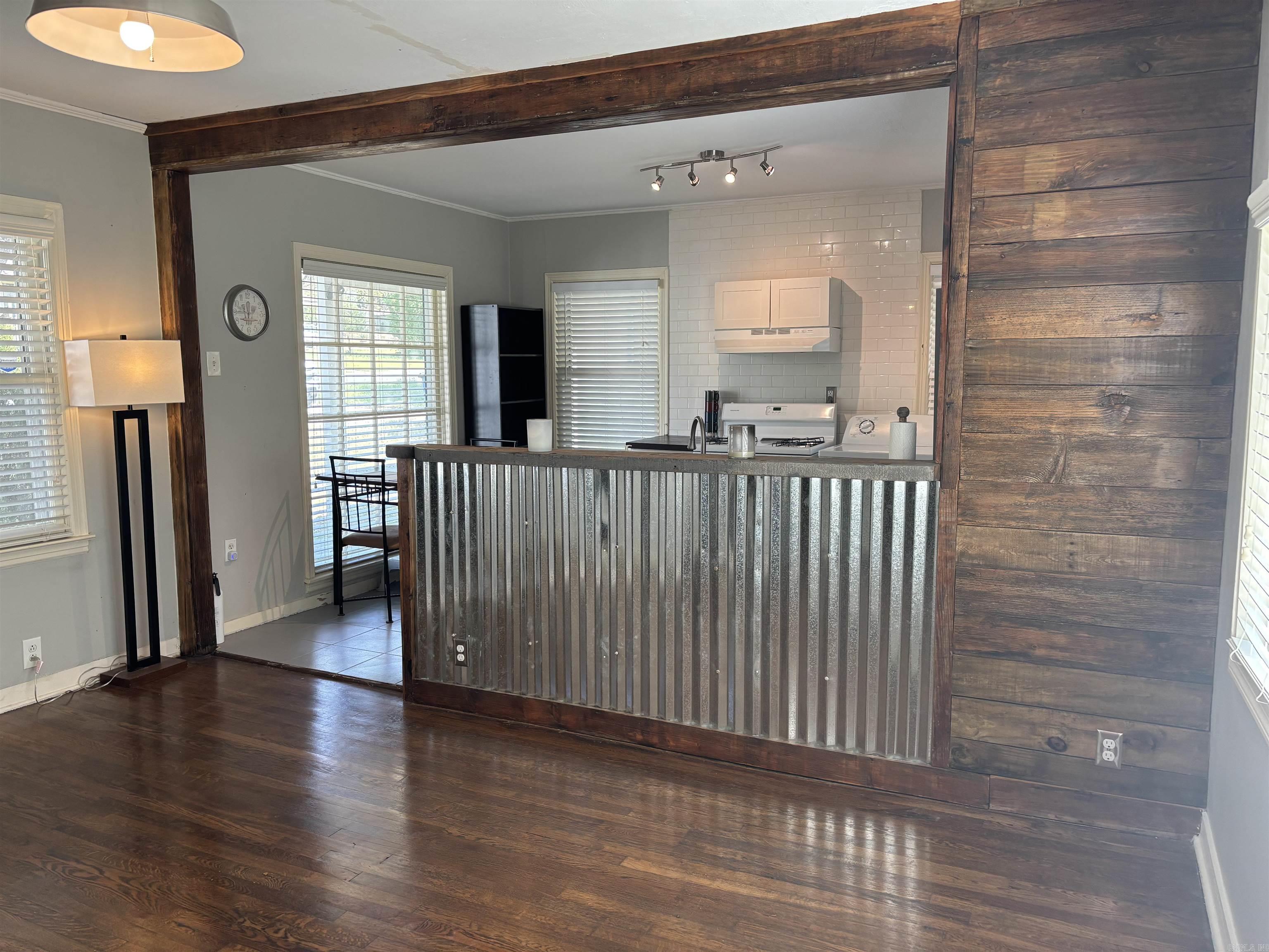 404 W M  North Little Rock, AR