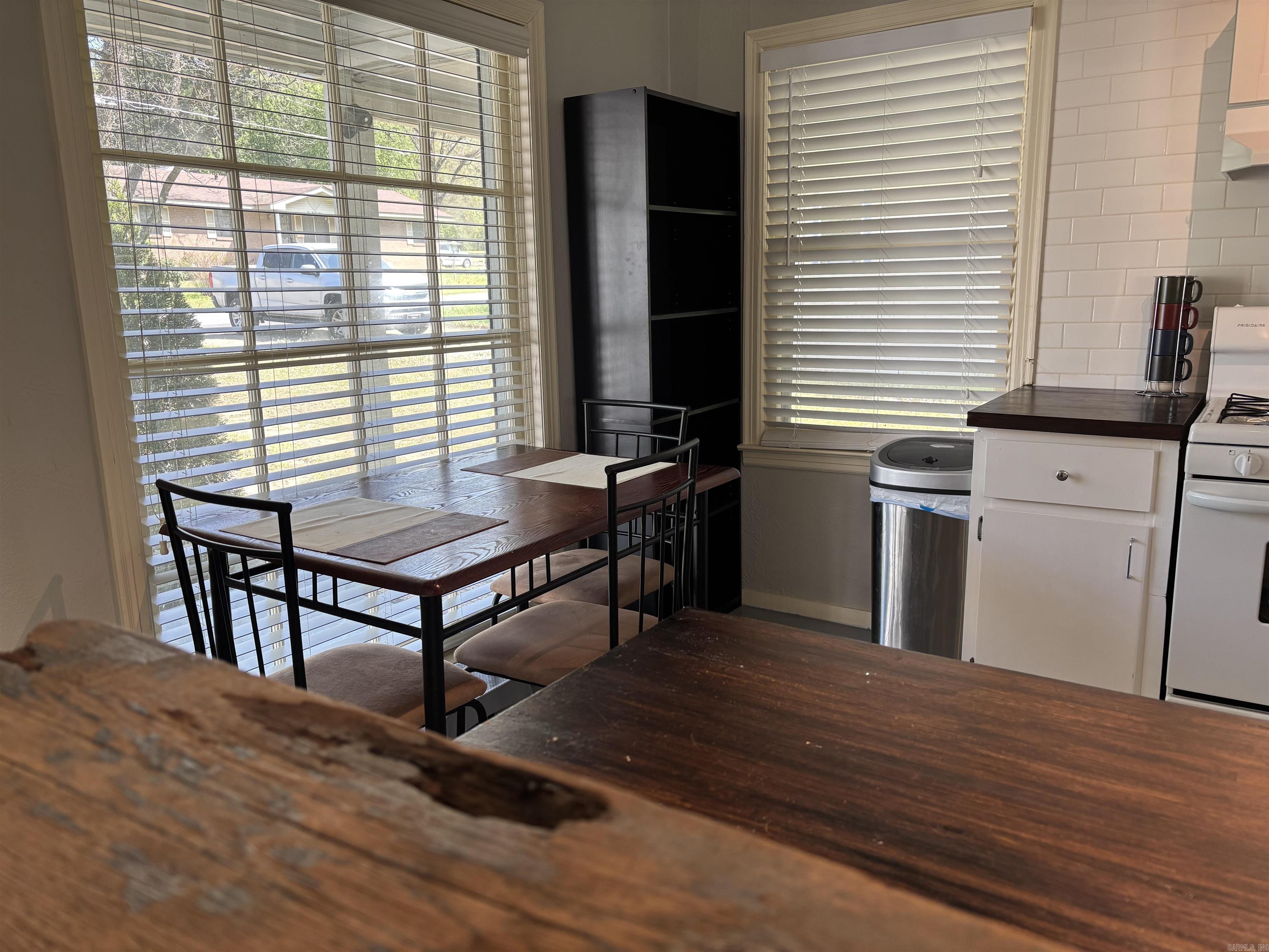 404 W M  North Little Rock, AR