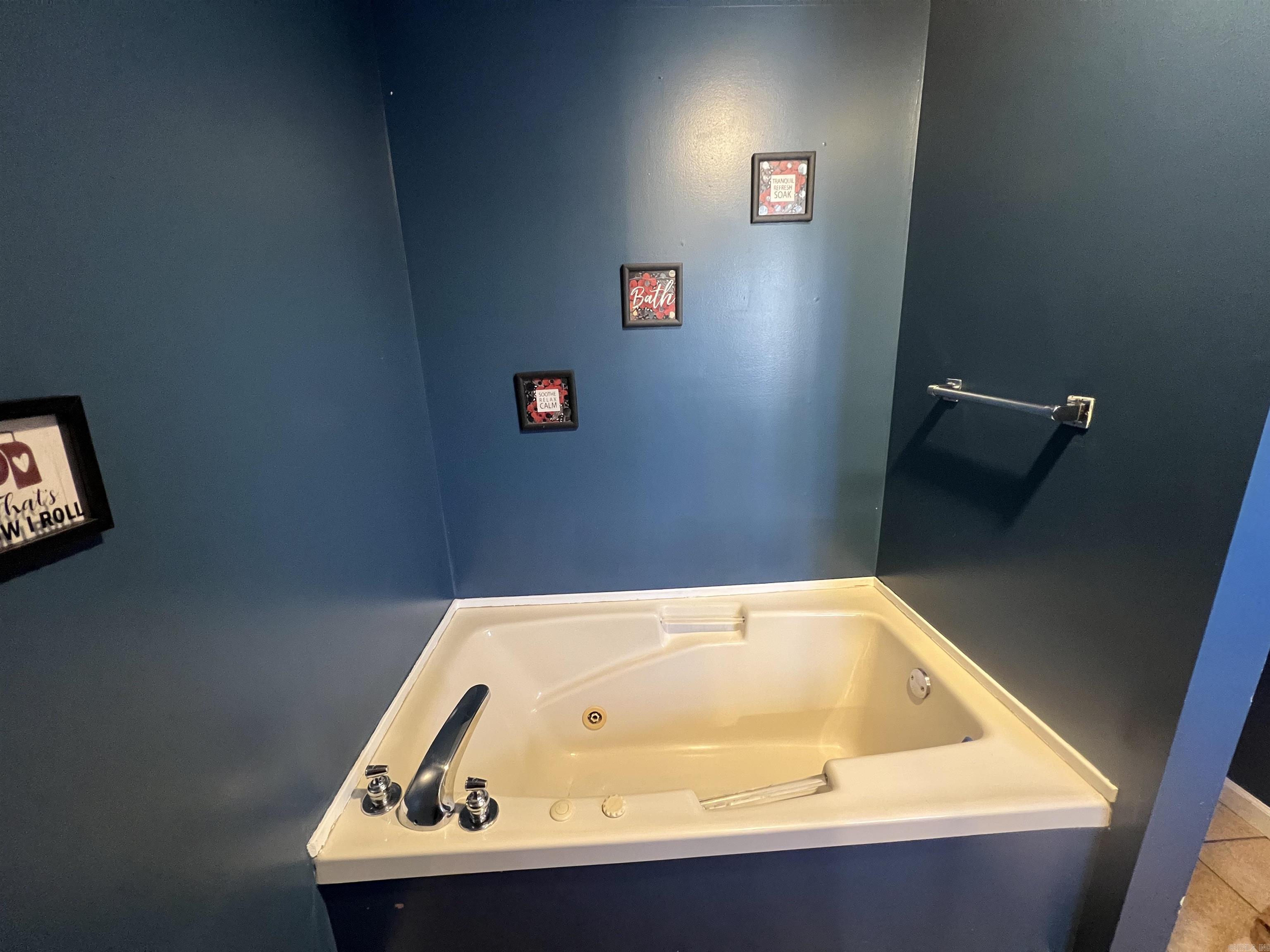418 N Bayou  Mountain View, AR