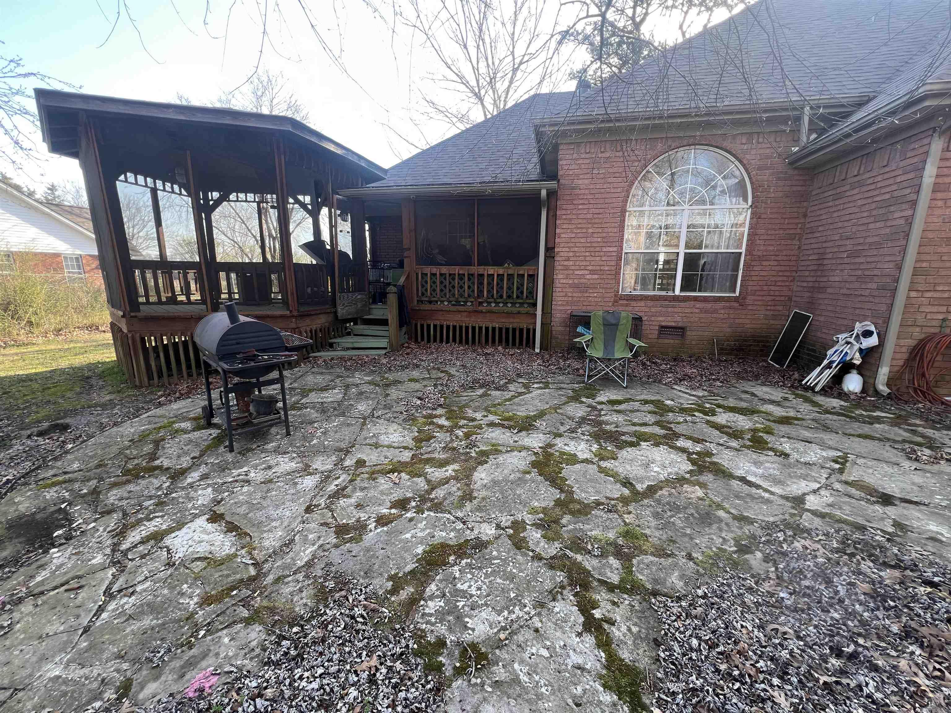 418 N Bayou  Mountain View, AR