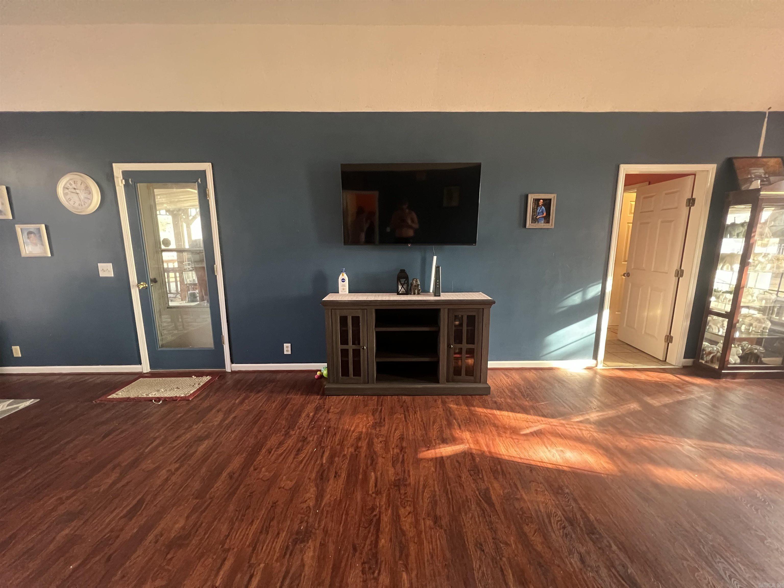 418 N Bayou  Mountain View, AR