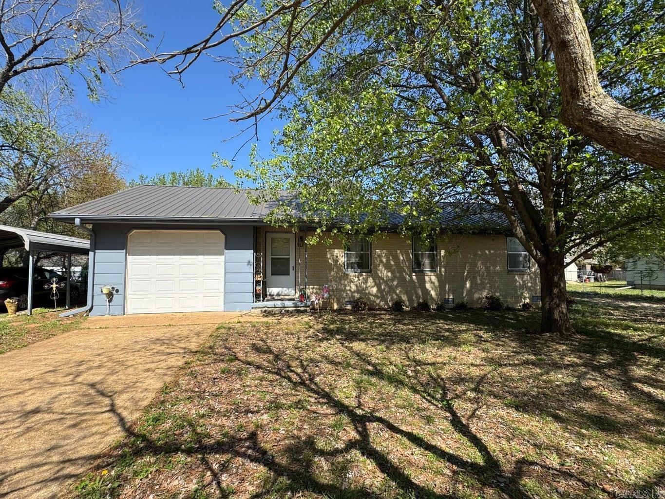 16  Diane  Ash Flat, AR