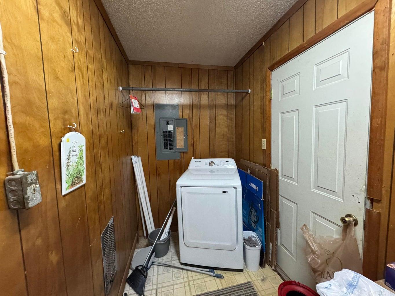16  Diane  Ash Flat, AR