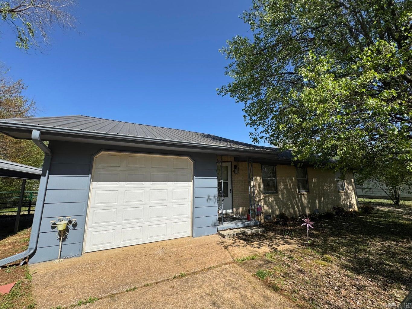 16  Diane  Ash Flat, AR