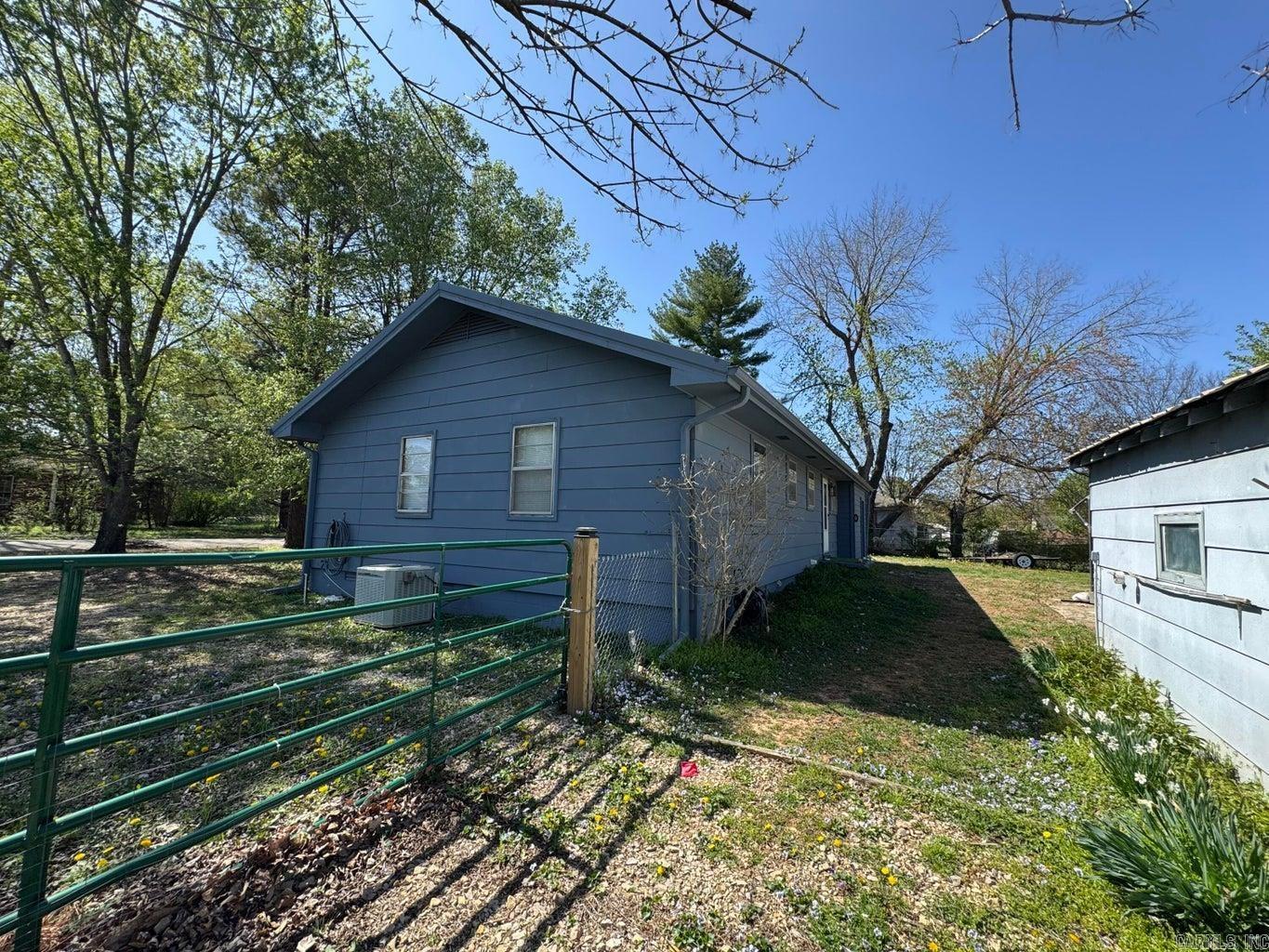 16  Diane  Ash Flat, AR