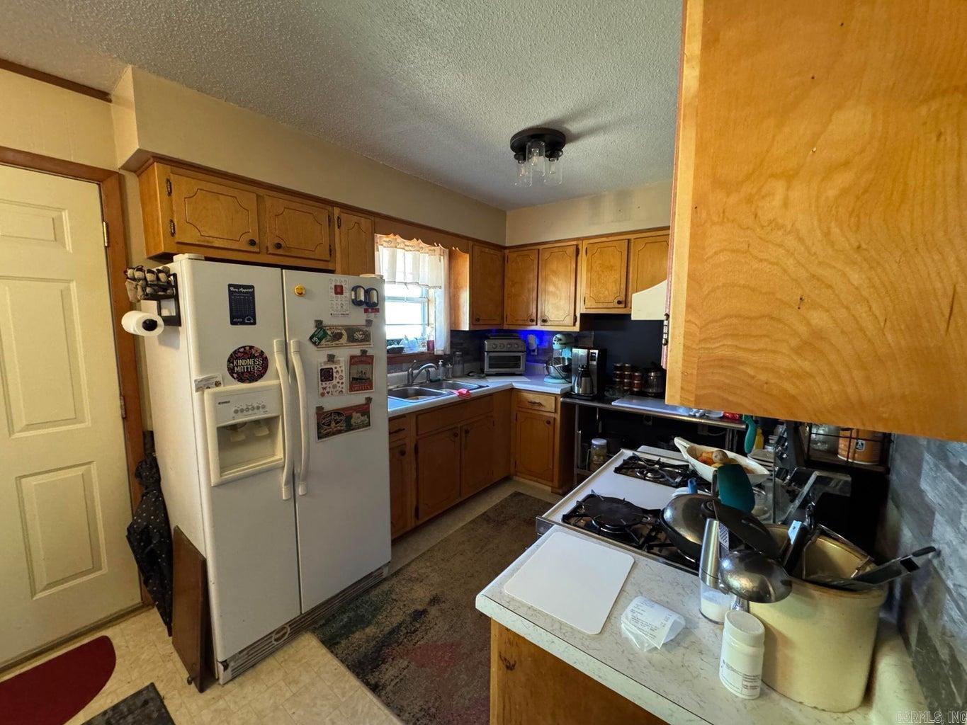 16  Diane  Ash Flat, AR