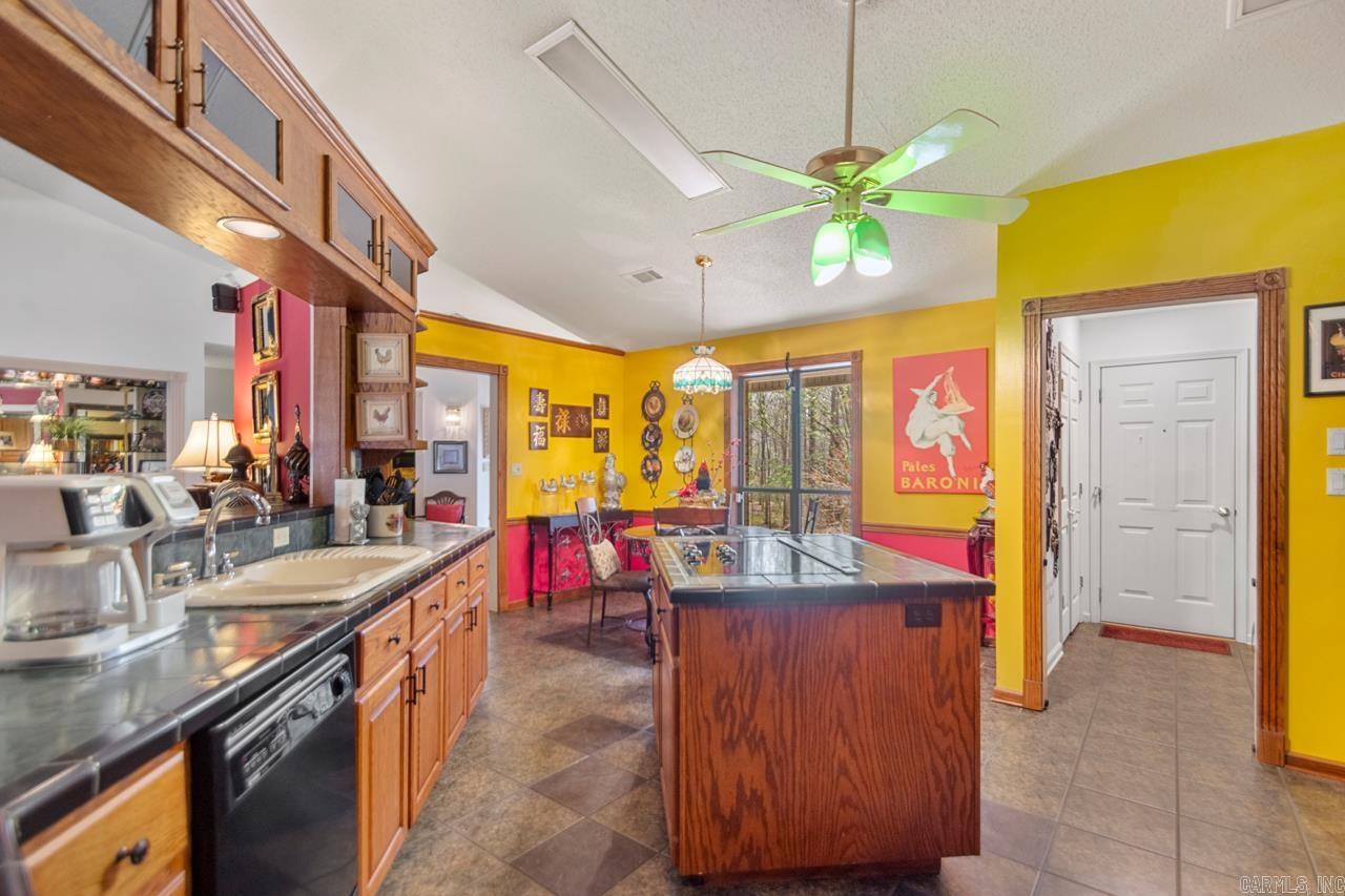 1006  W Woodson Lateral  Hensley, AR