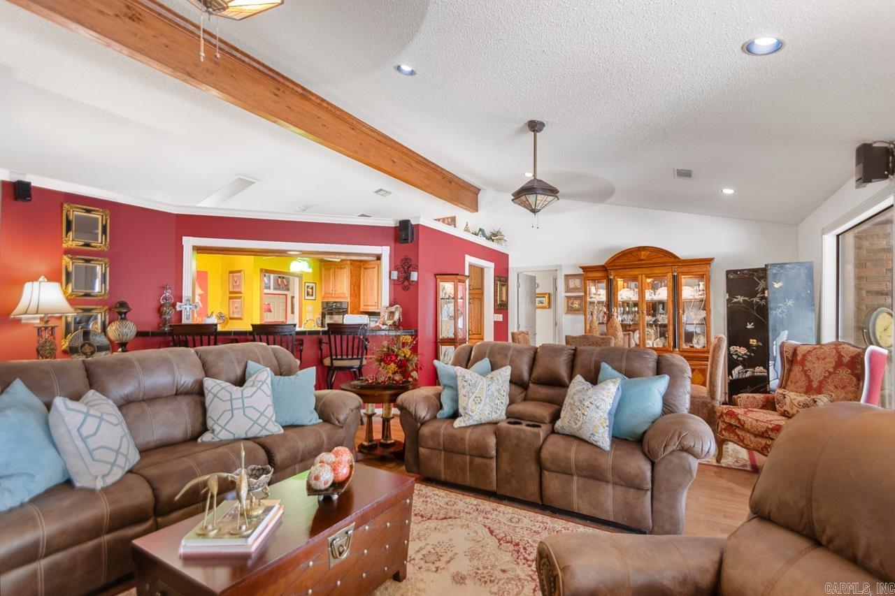 1006  W Woodson Lateral  Hensley, AR