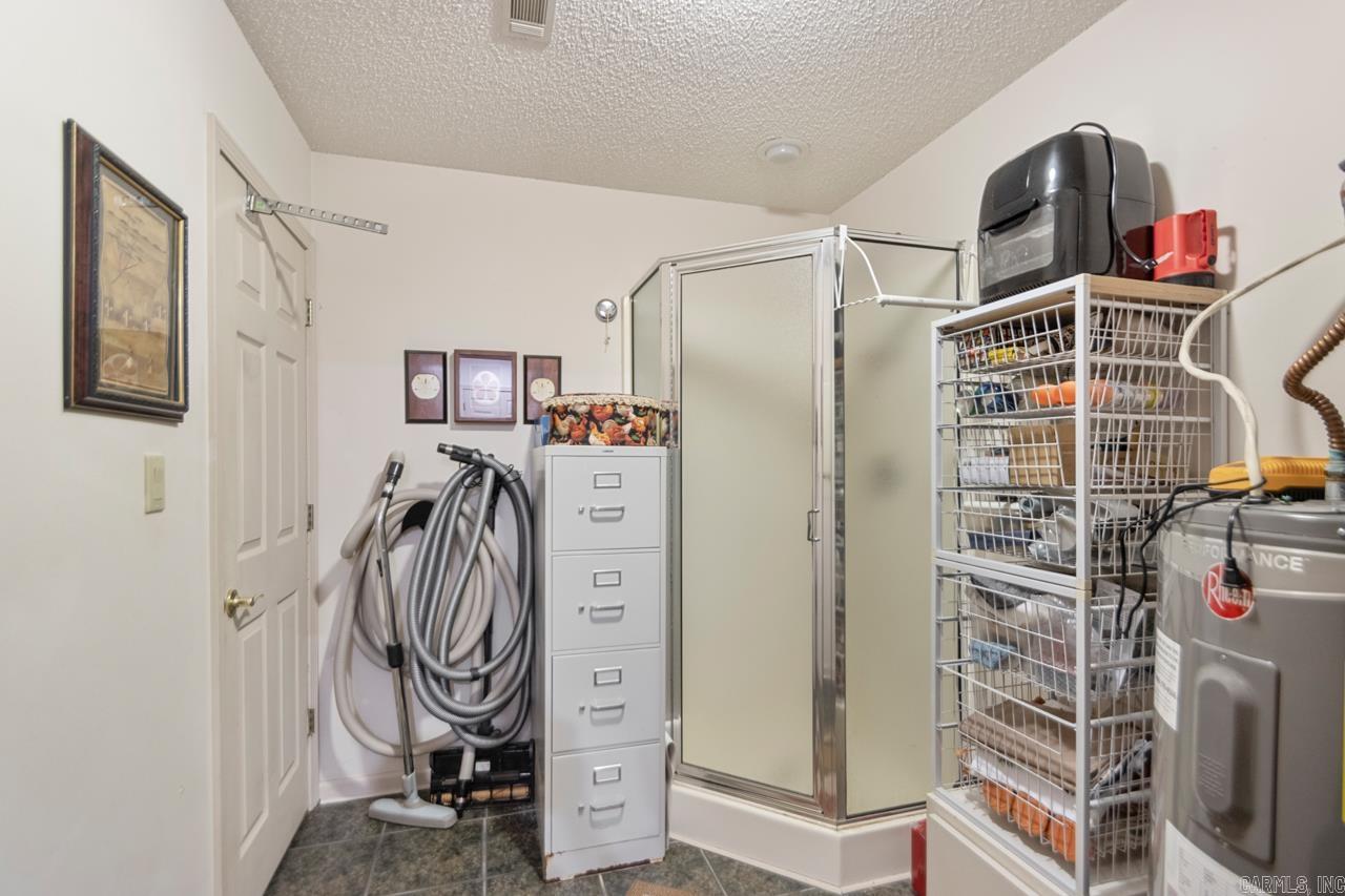 1006  W Woodson Lateral  Hensley, AR