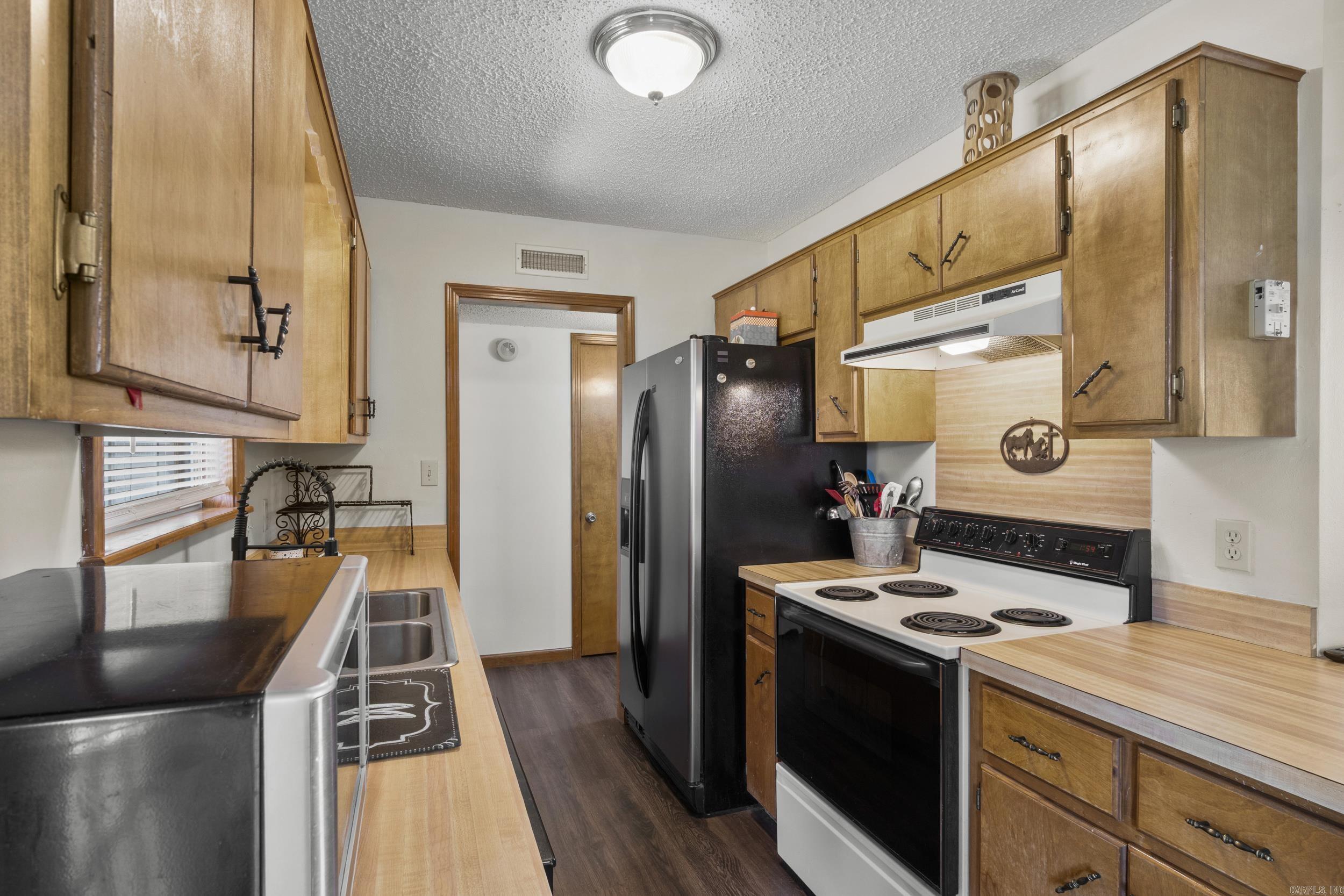 5581 W Highway 36  Rose Bud, AR