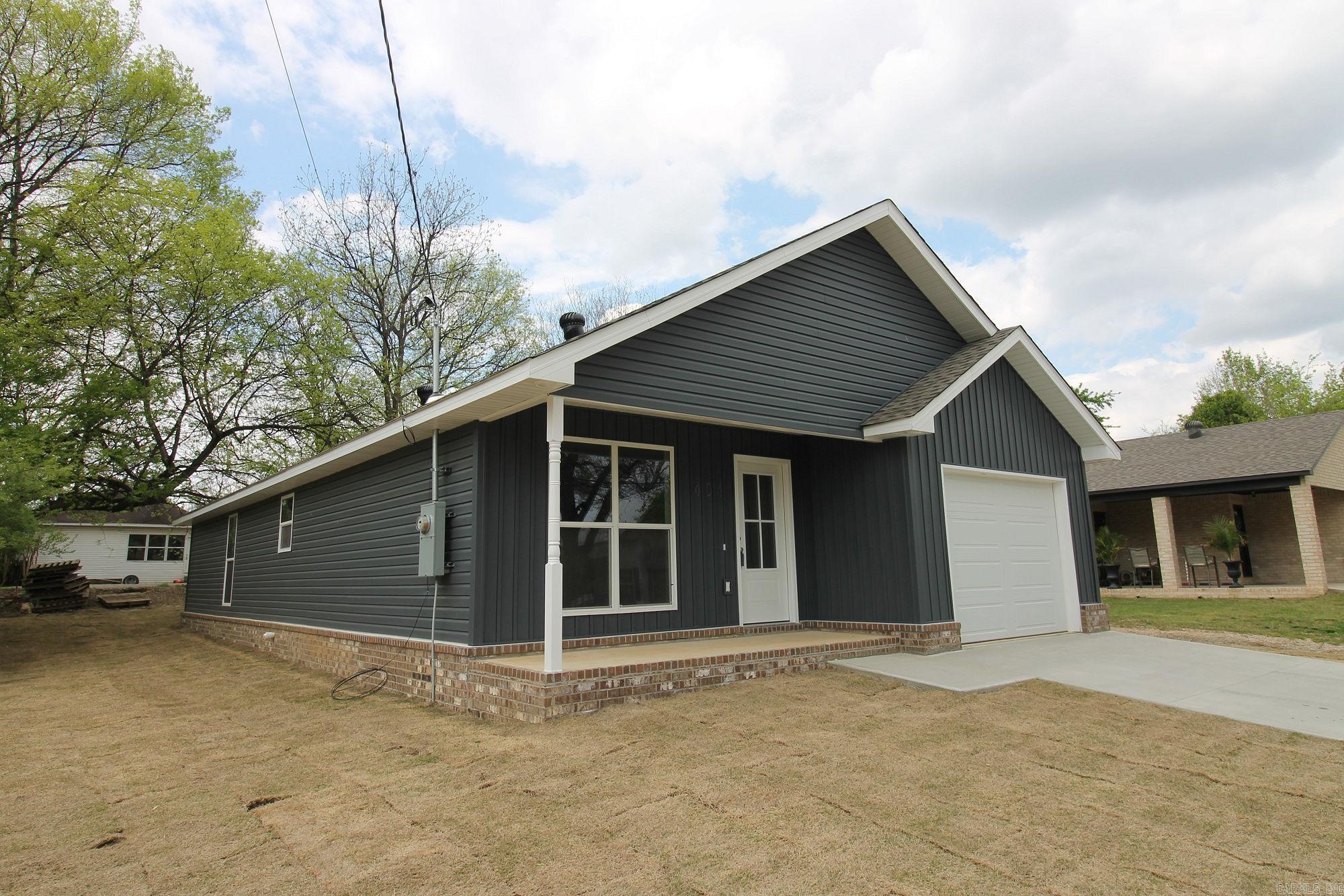 404  N. 5th Street  Paragould, AR