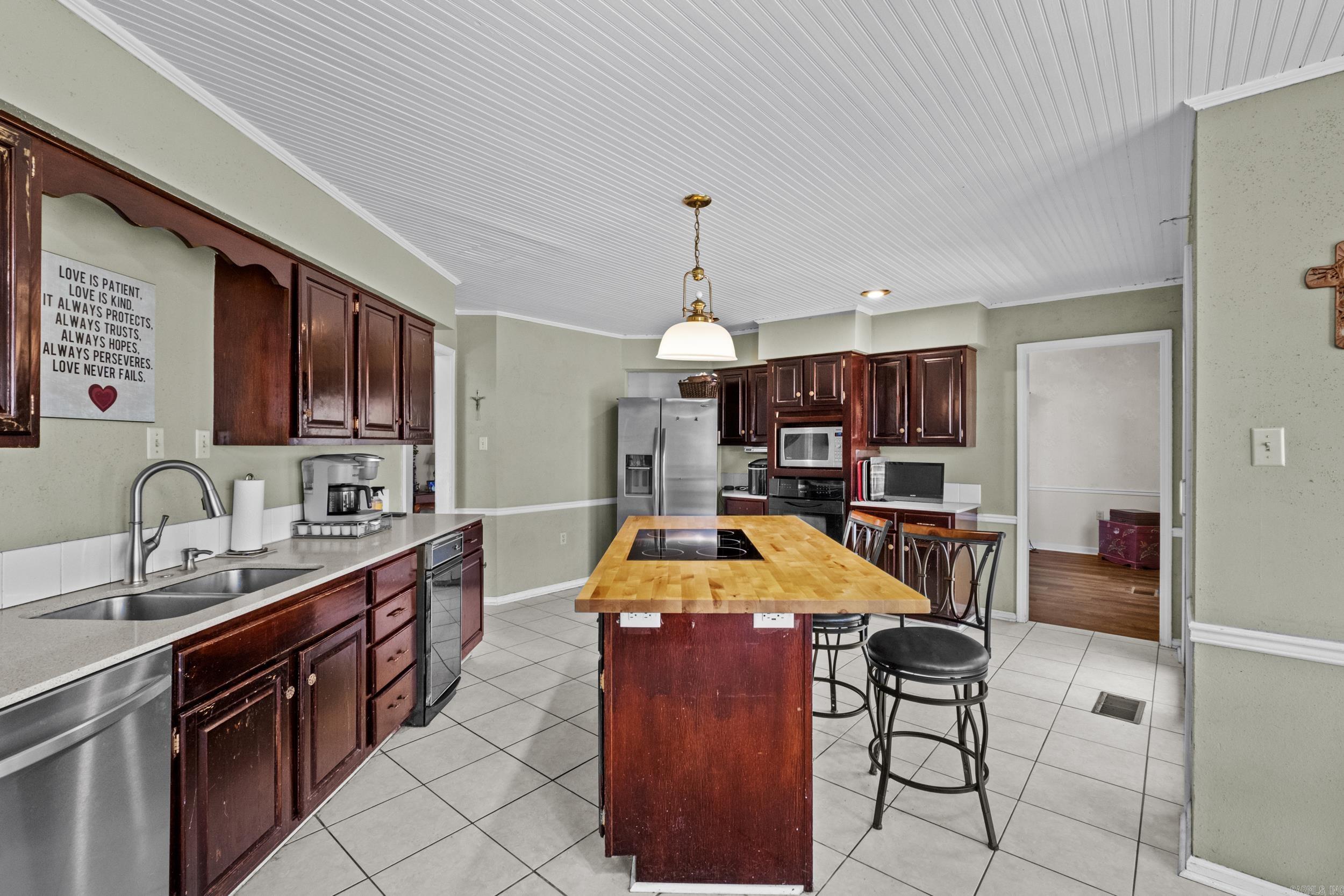 111  Lagrue Dr  Sherwood, AR