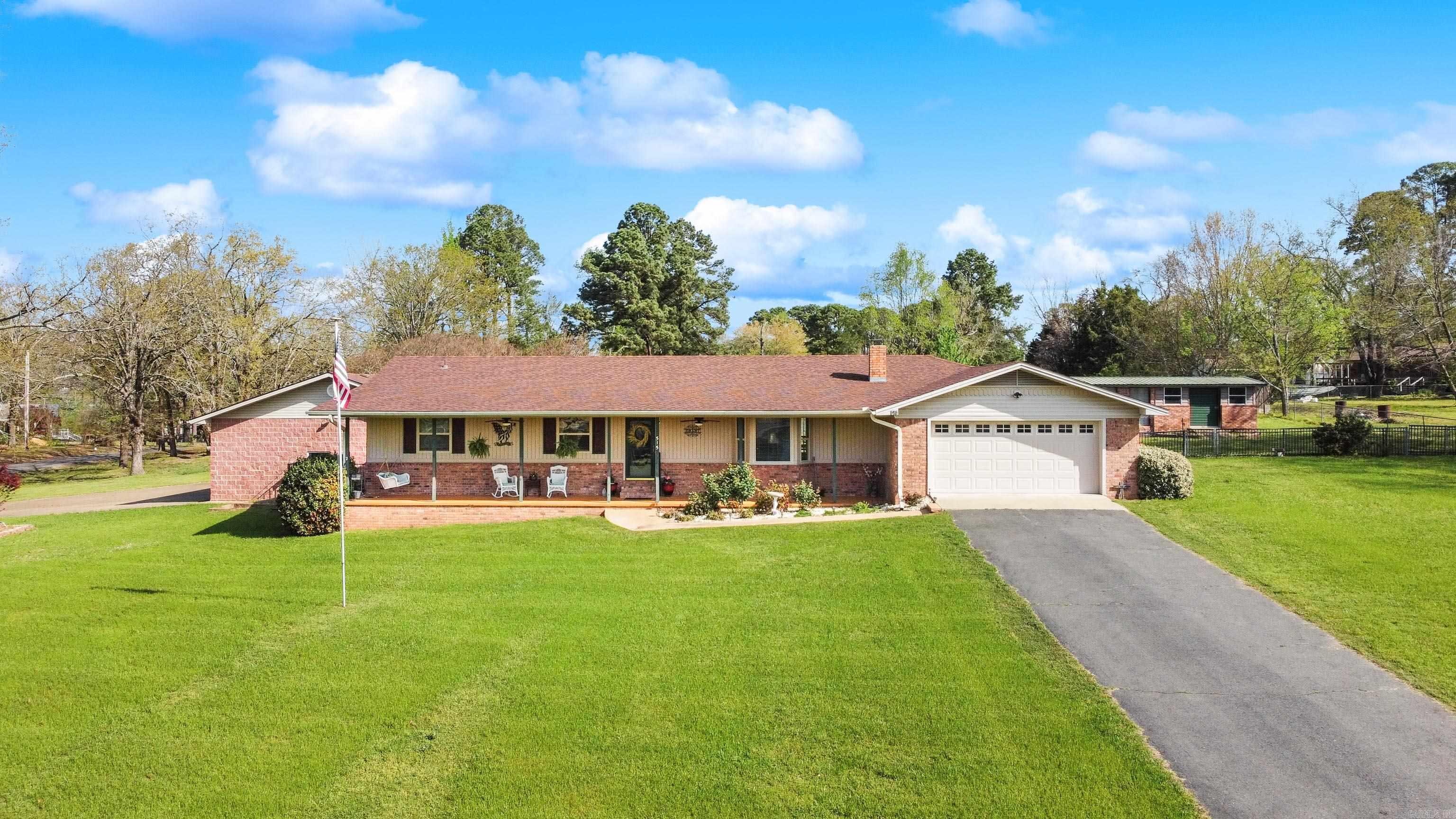 515  Beachview  Hot Springs, AR