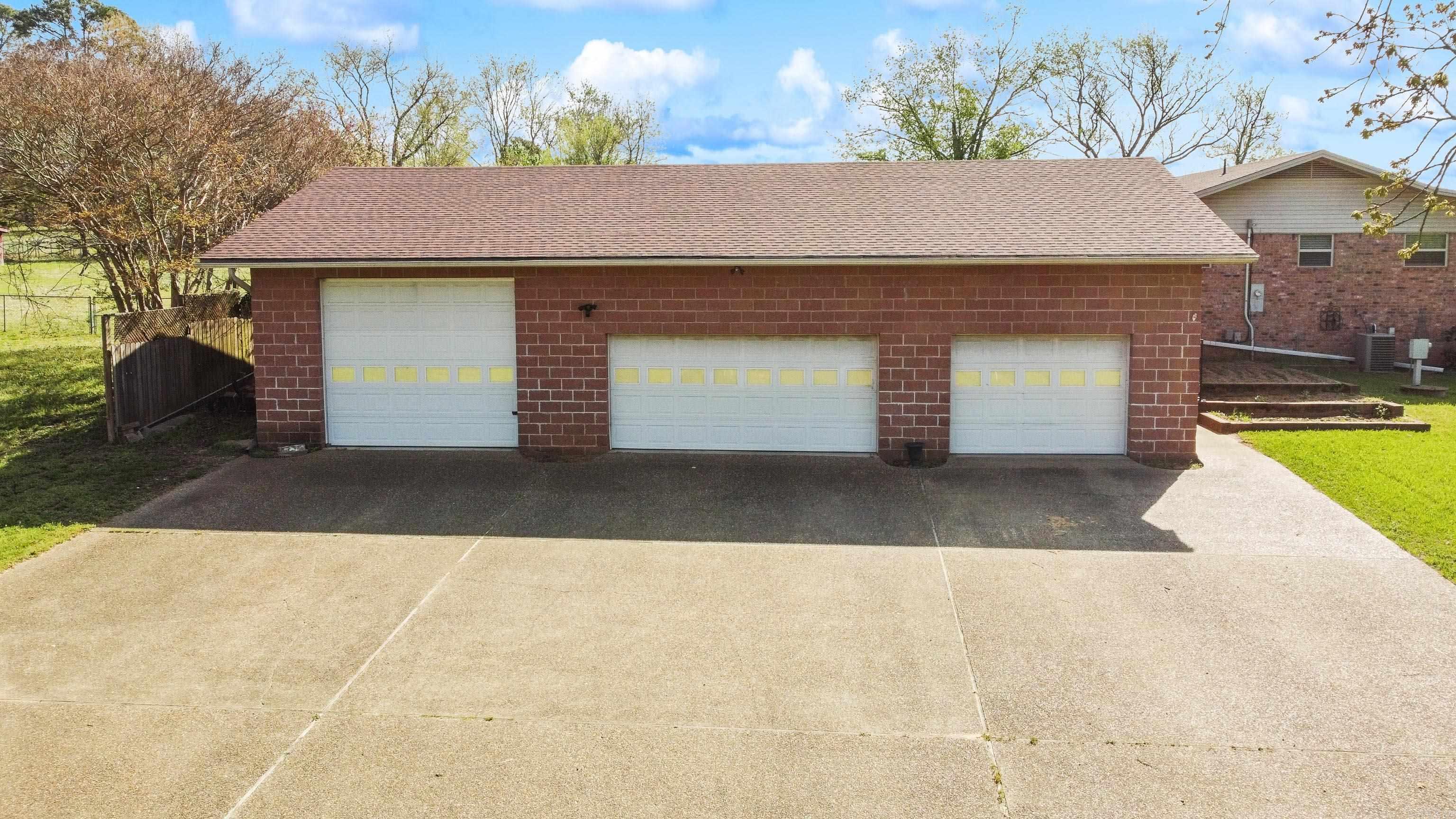 515  Beachview  Hot Springs, AR