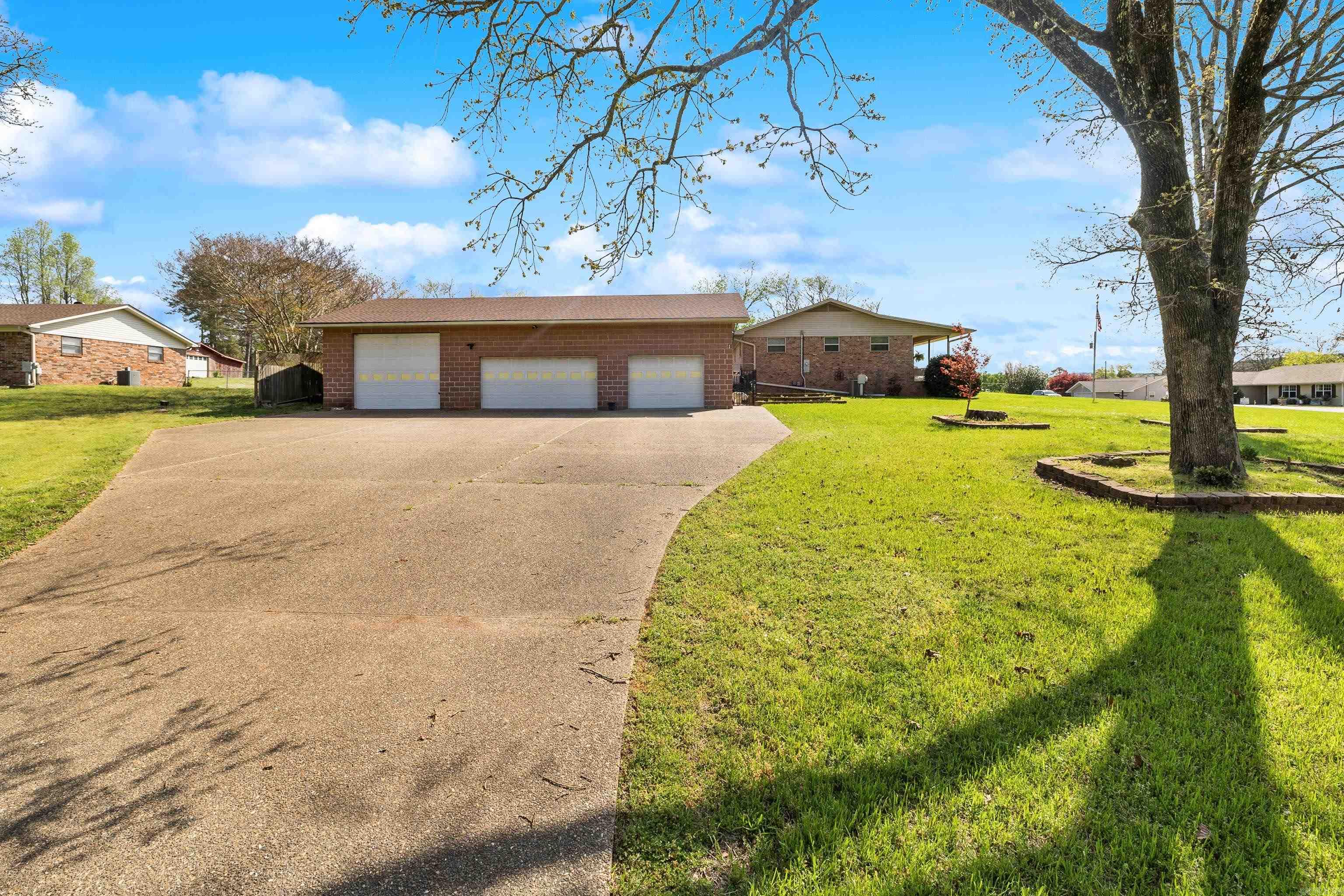 515  Beachview  Hot Springs, AR