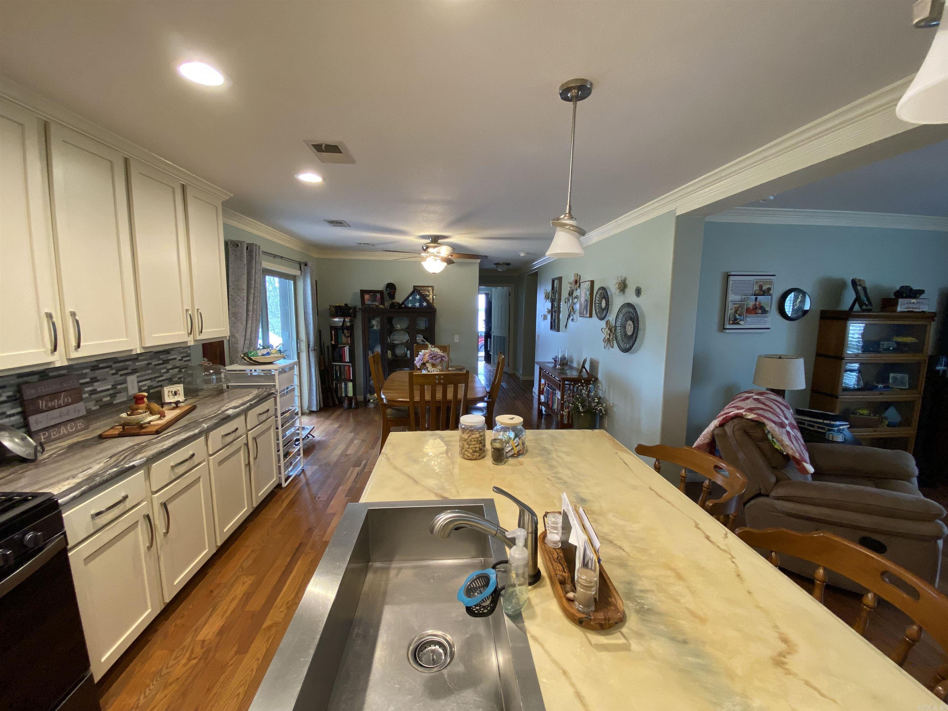33  Collins Field Rd  Mount Ida, AR