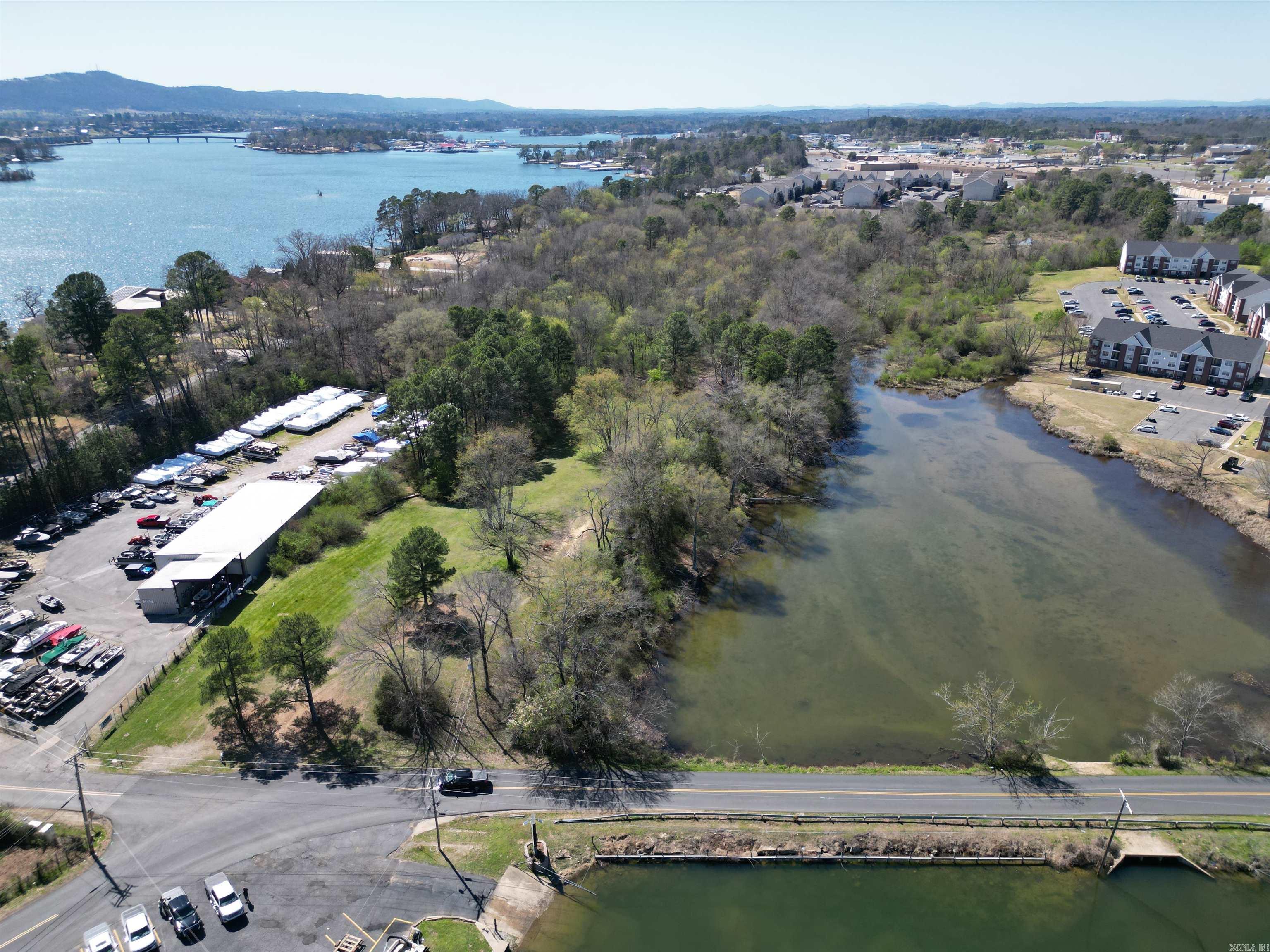 280  Lakeland  Hot Springs, AR