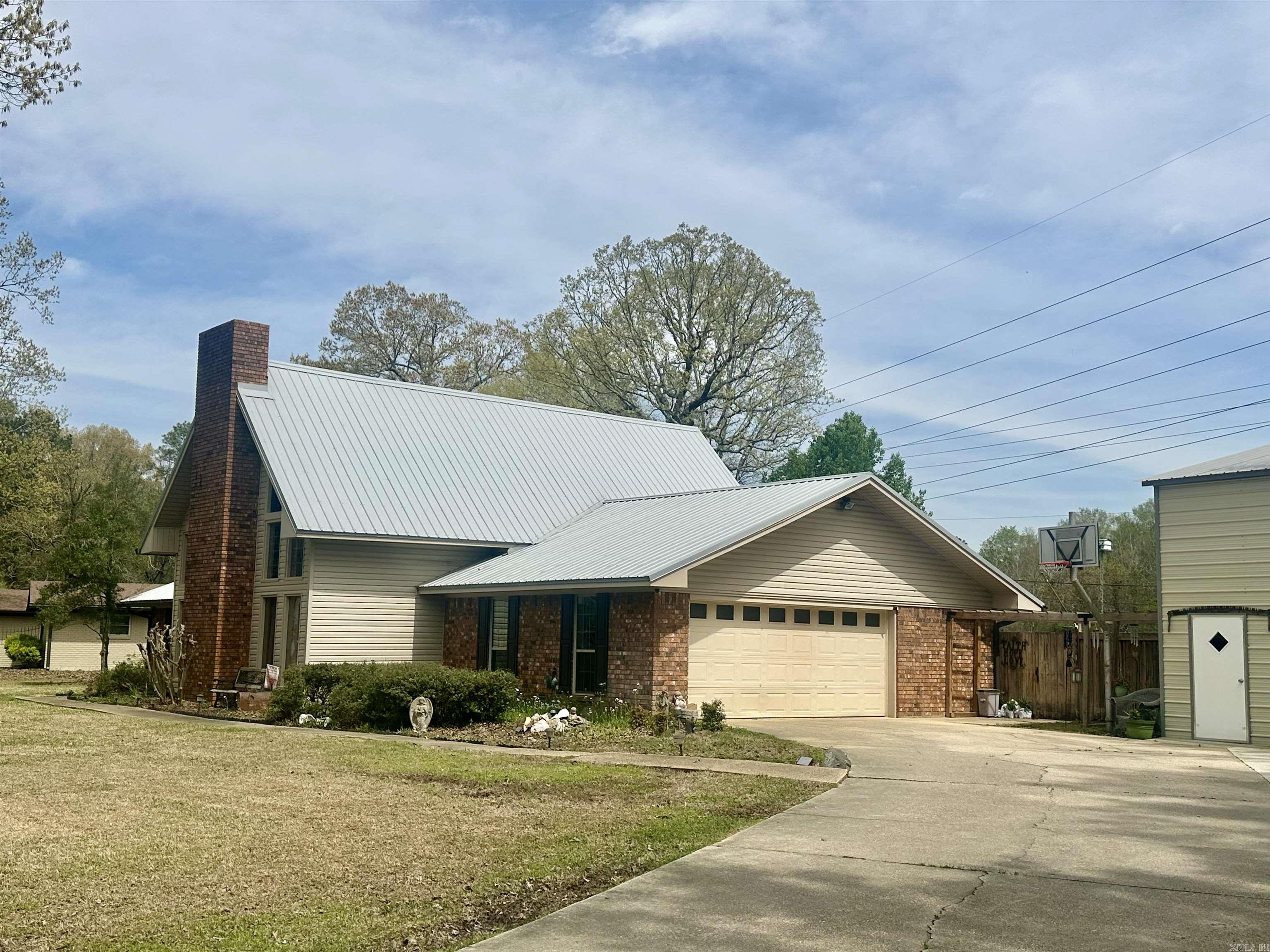 509 Pecan St Crossett, AR 71635