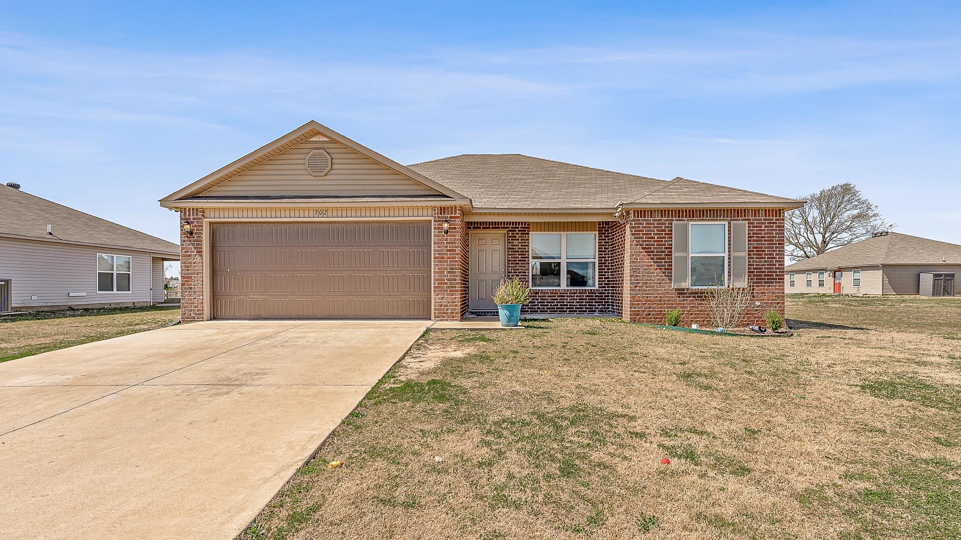 302  Cole  Brookland, AR