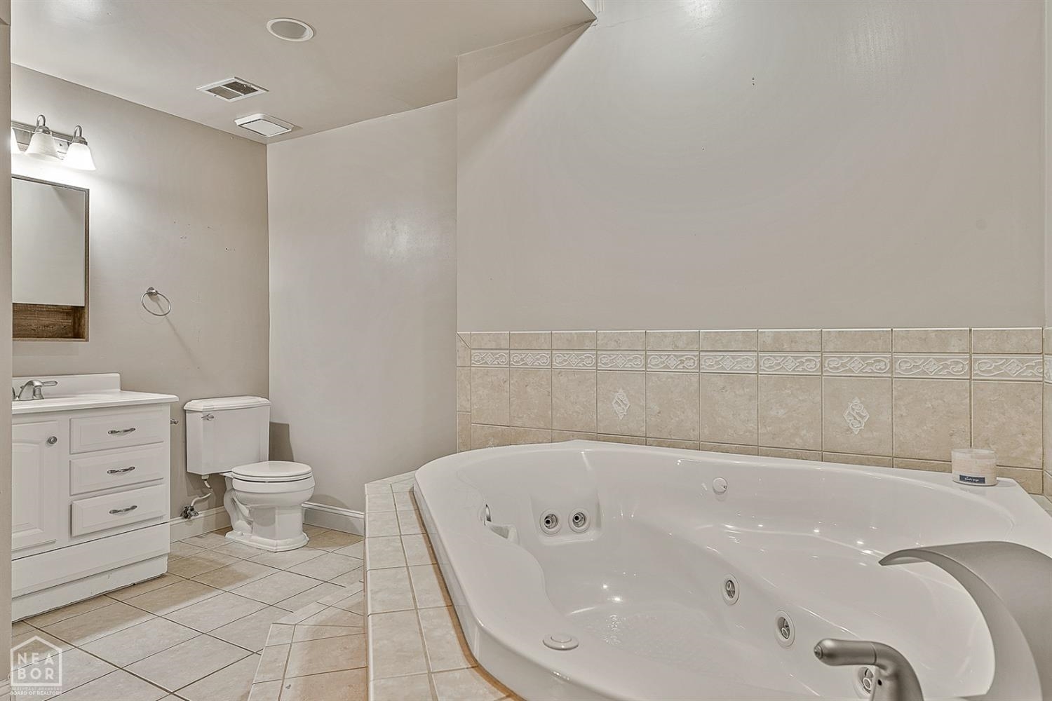 1103 E Craighead Forrest  Jonesboro, AR
