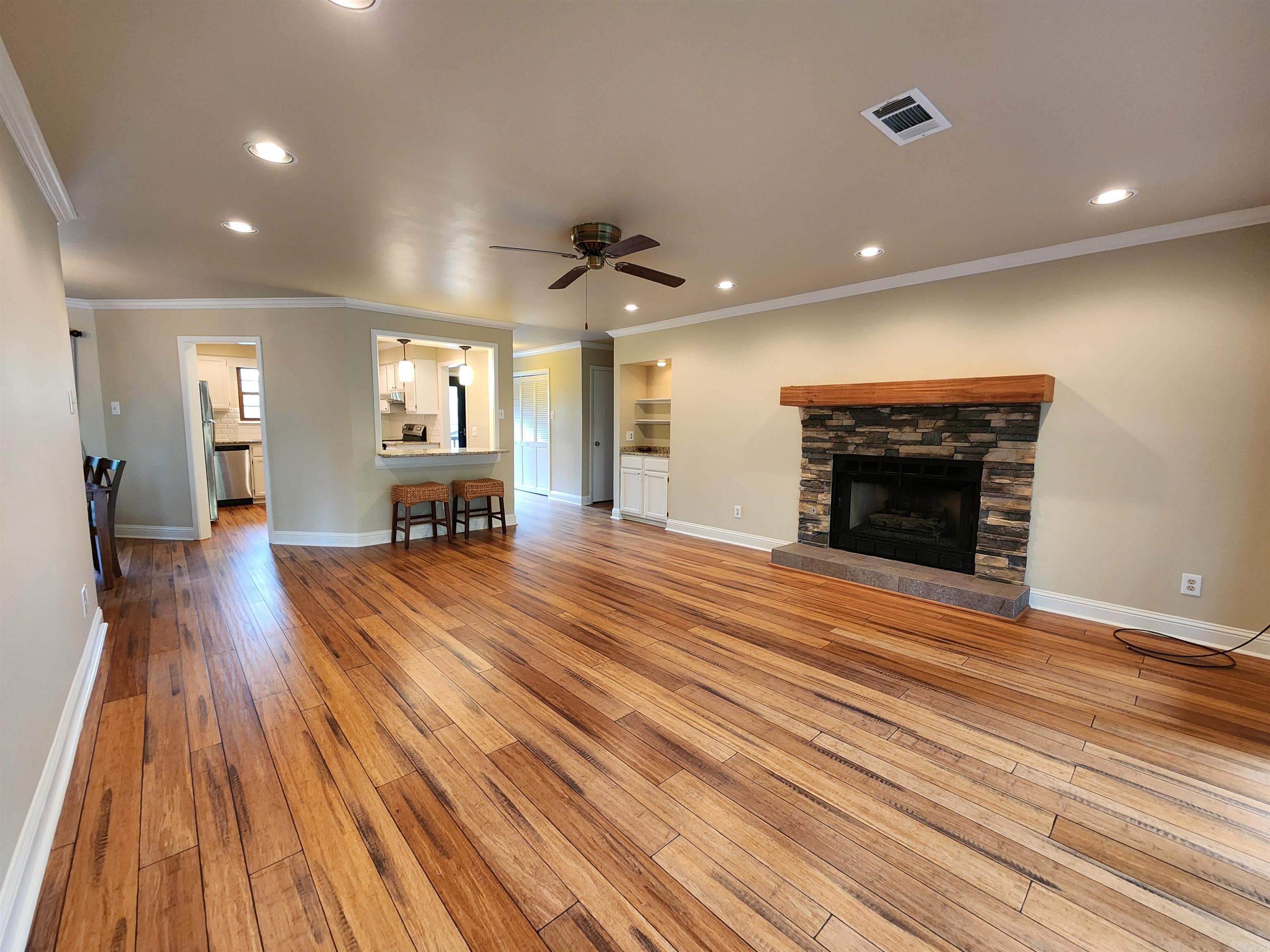 715  Weston  Hot Springs, AR