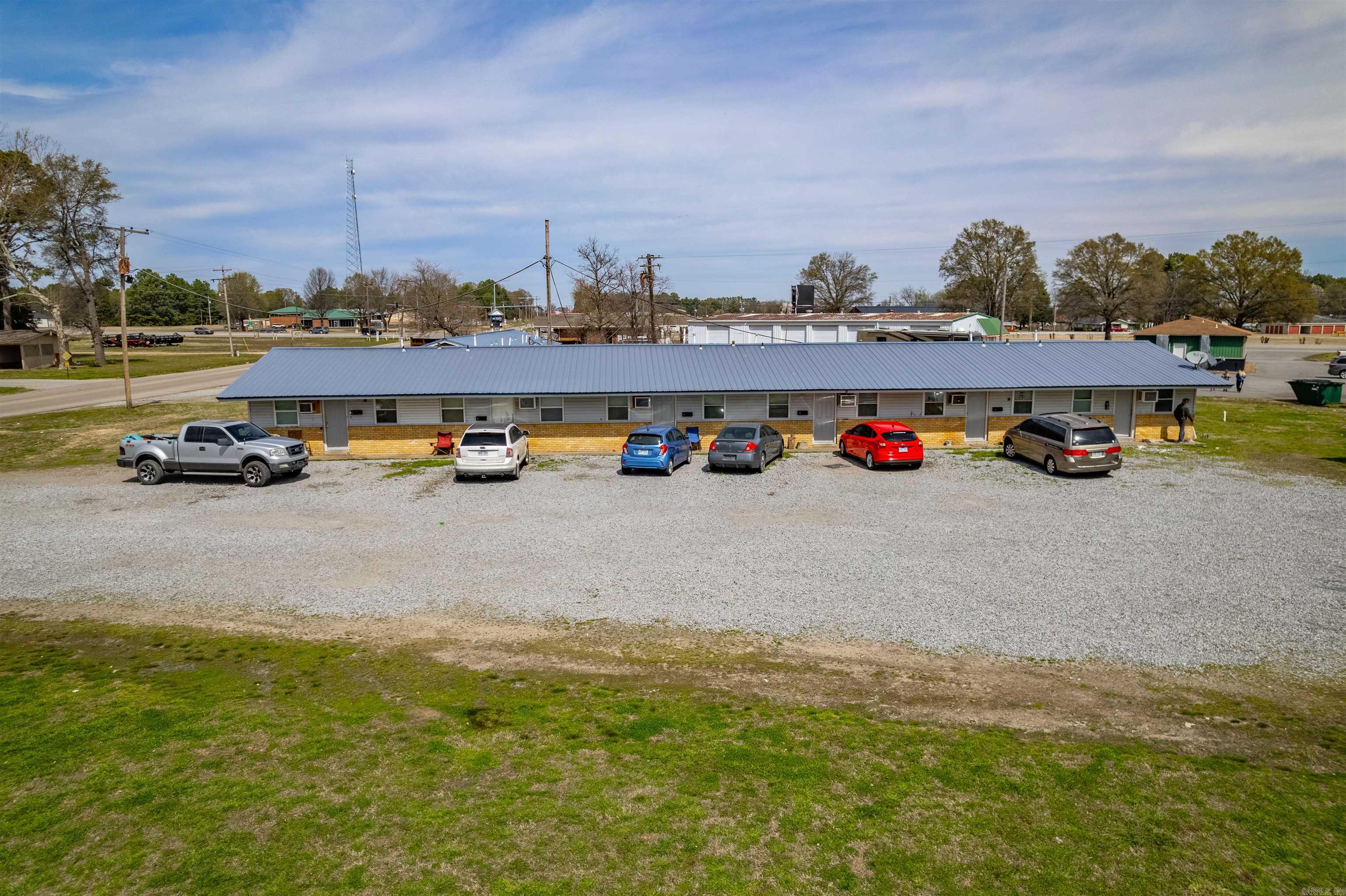 900 N 9th  Augusta, AR