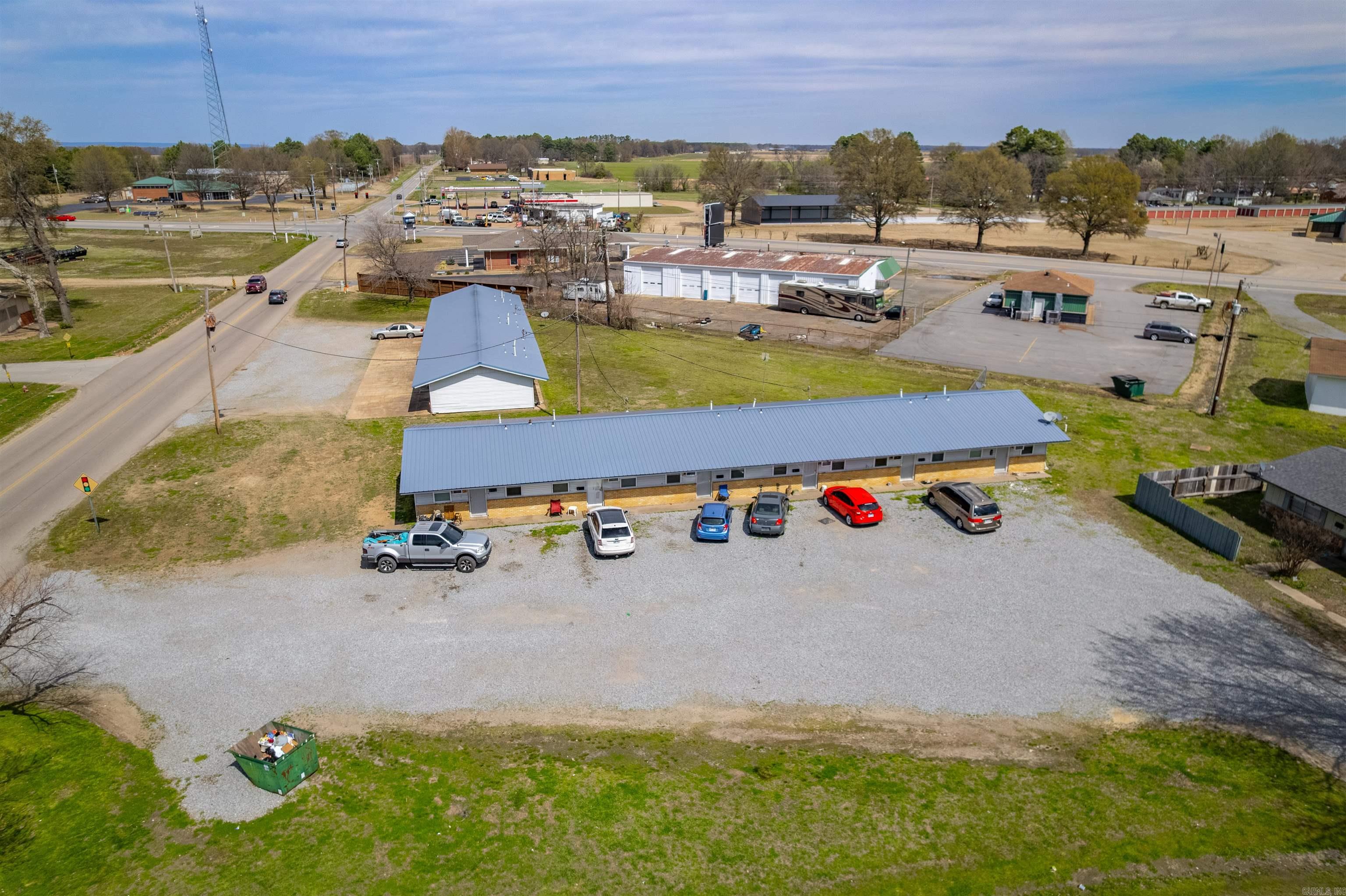 900 N 9th  Augusta, AR