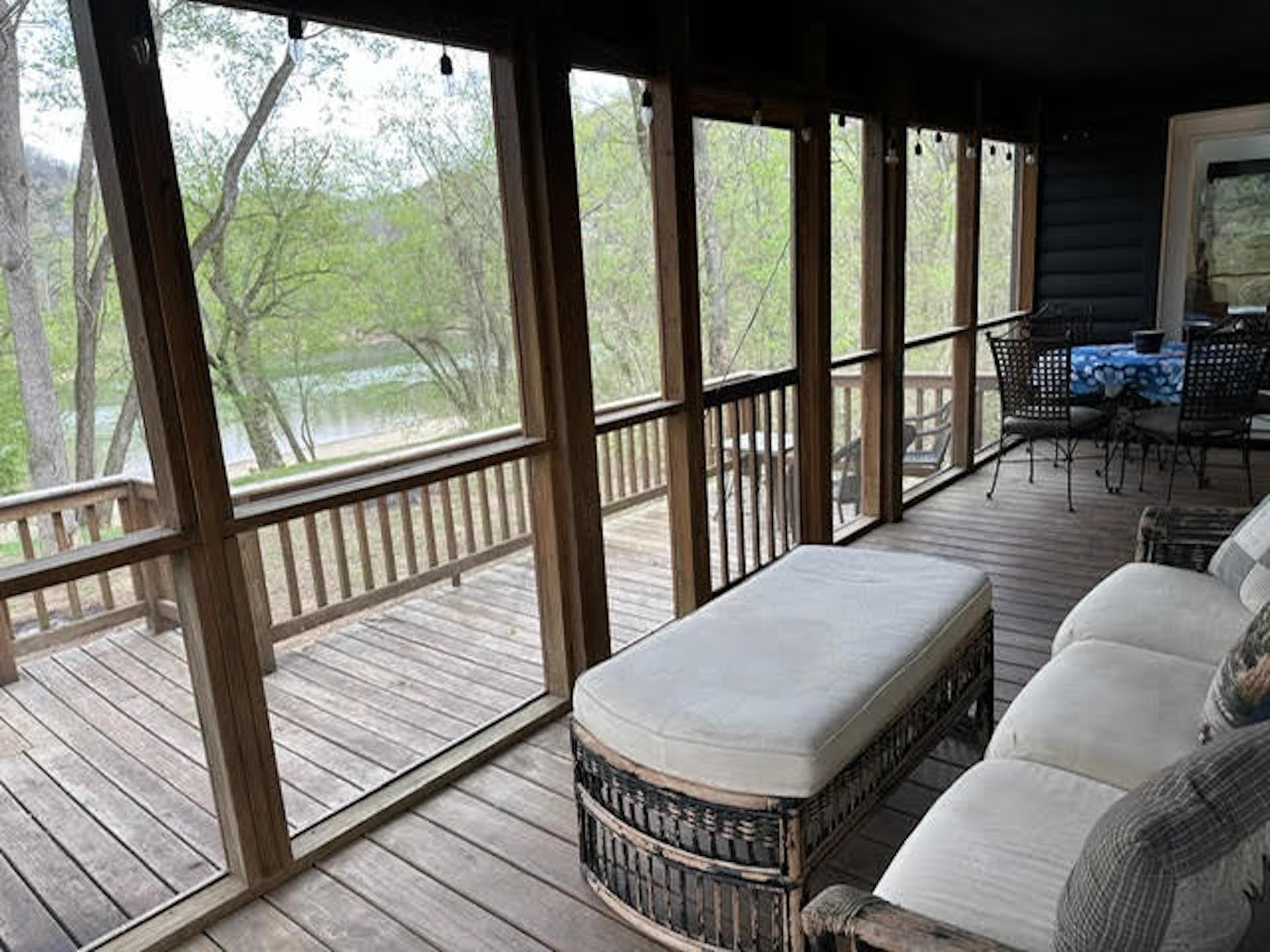 102  Handford  Mountain View, AR