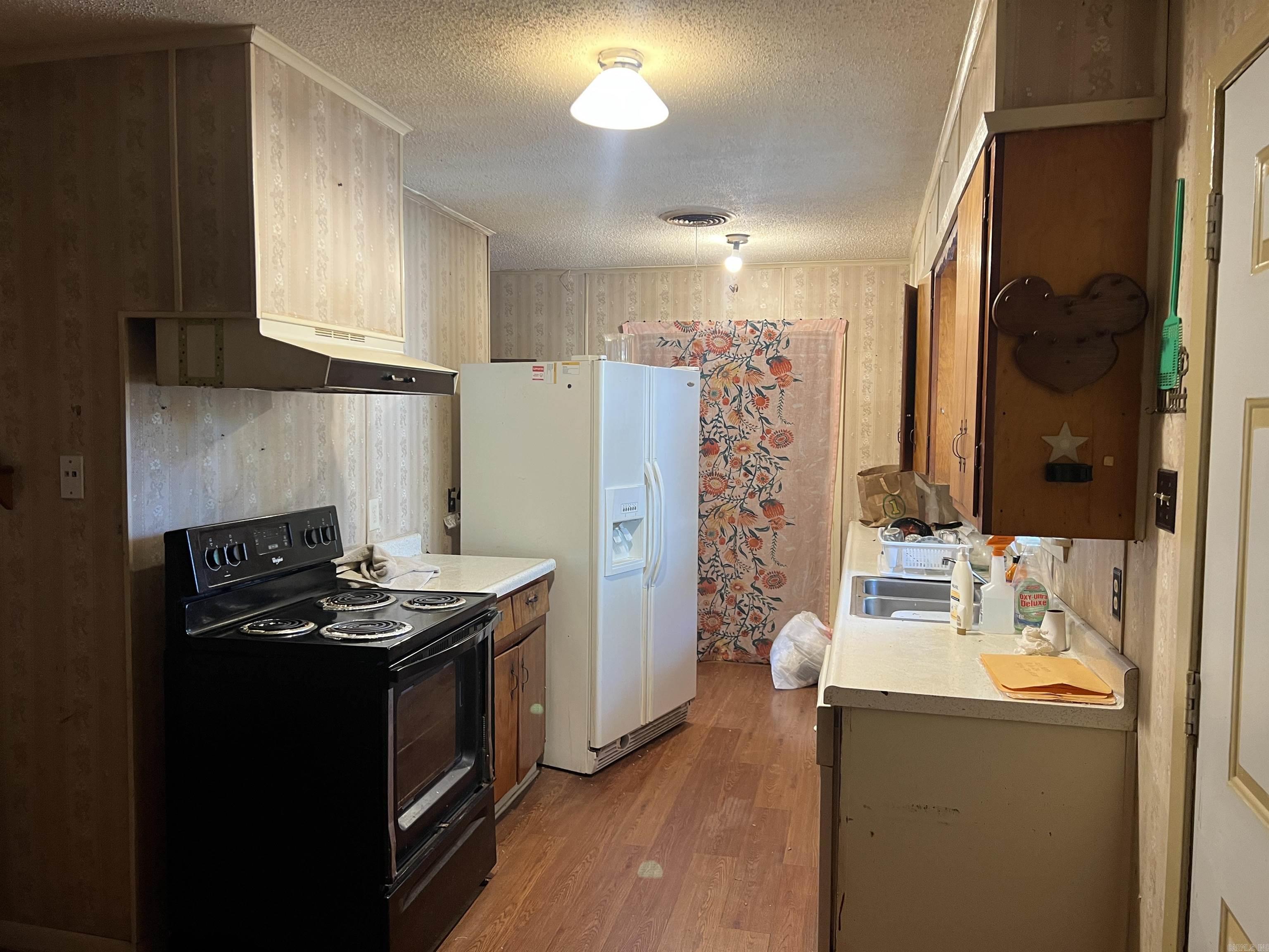 2808  Camden Road  Pine Bluff, AR