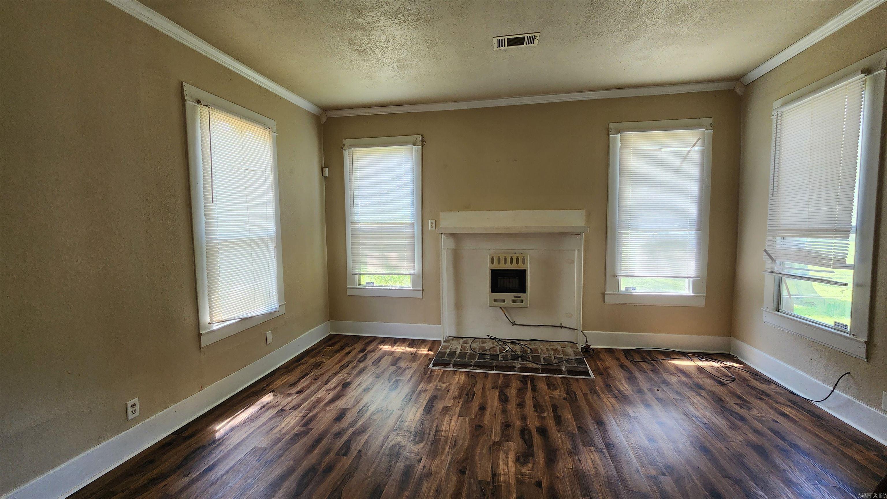 3602  Old Warren  Pine Bluff, AR