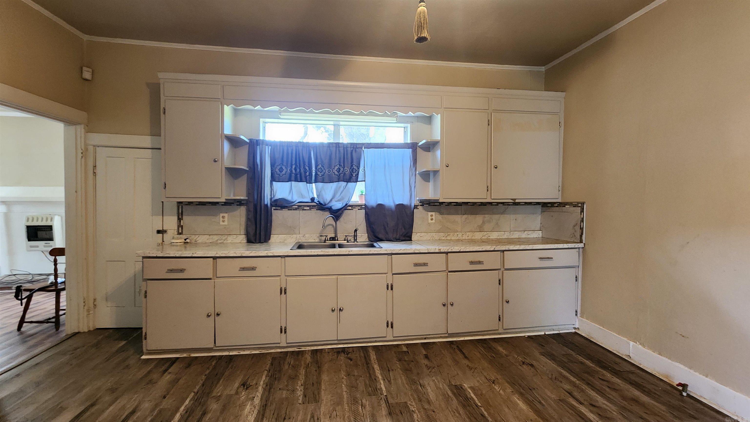 3602  Old Warren  Pine Bluff, AR