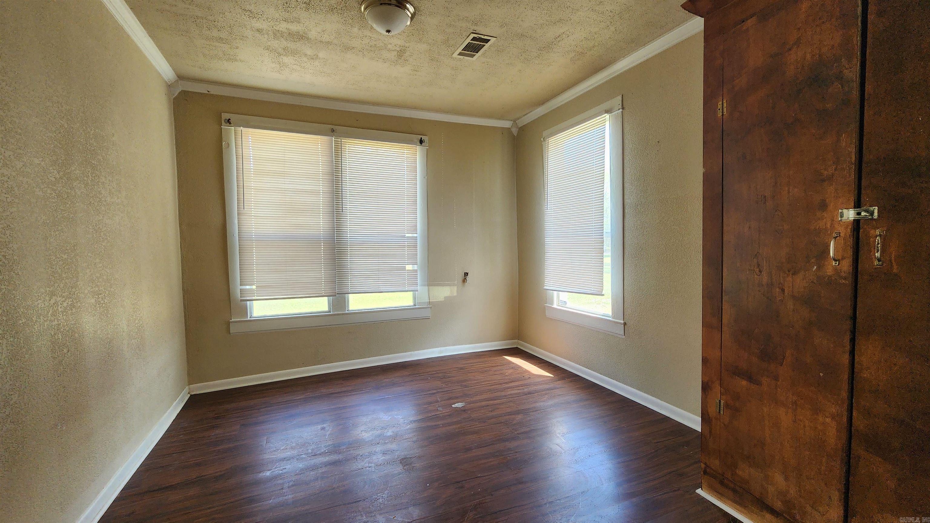 3602  Old Warren  Pine Bluff, AR