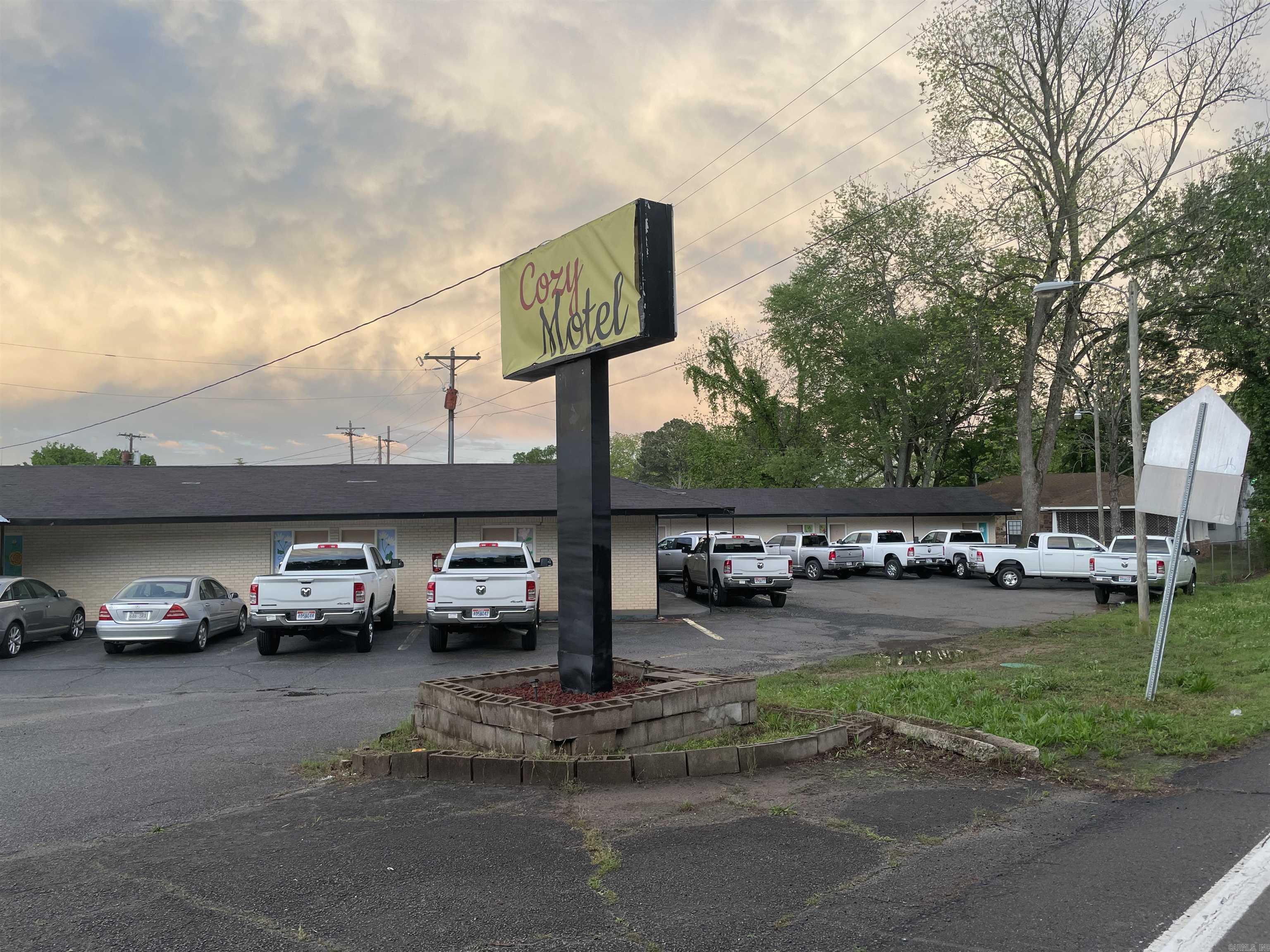 424  Highway 65 Business  Clinton, AR