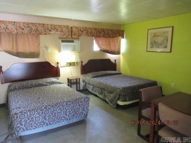 424  Highway 65 Business  Clinton, AR