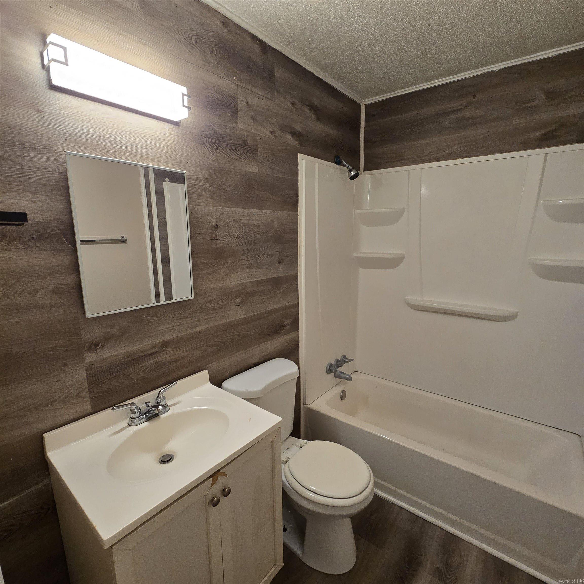 410  Mclain  Newport, AR